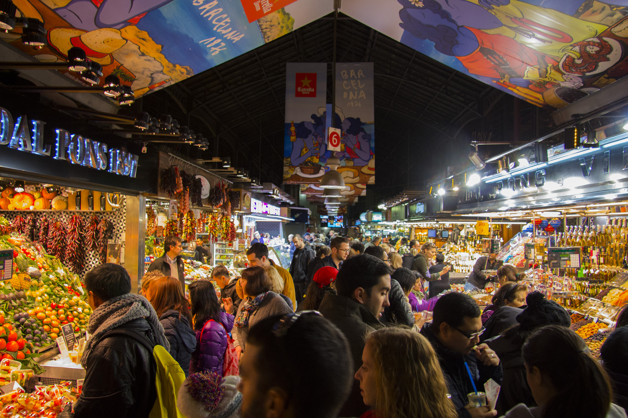 Canon EF-S 17-85mm F4-5.6 IS USM sample photo. La boqueria photography