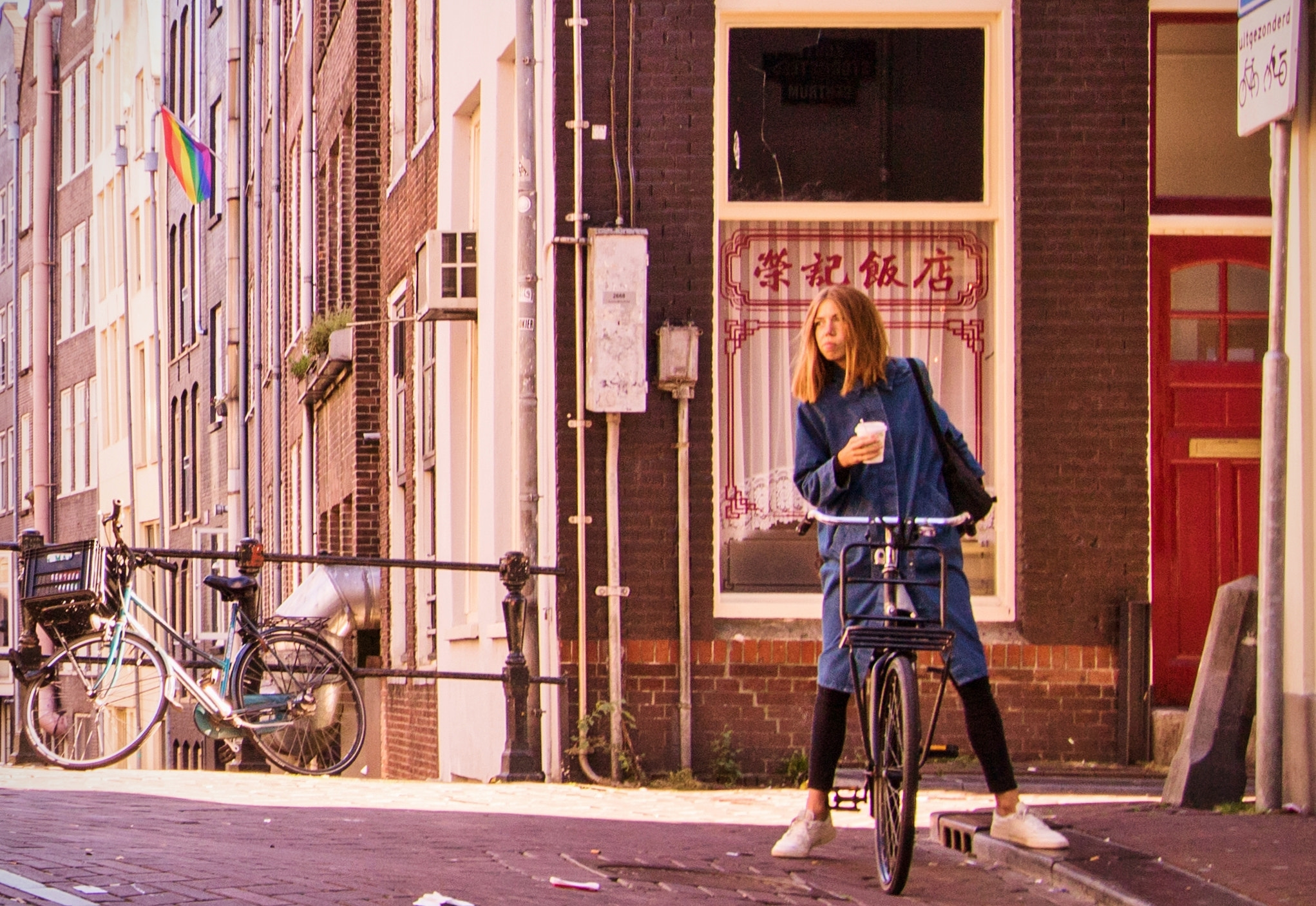 Canon EOS 760D (EOS Rebel T6s / EOS 8000D) sample photo. Amsterdam à vélo photography