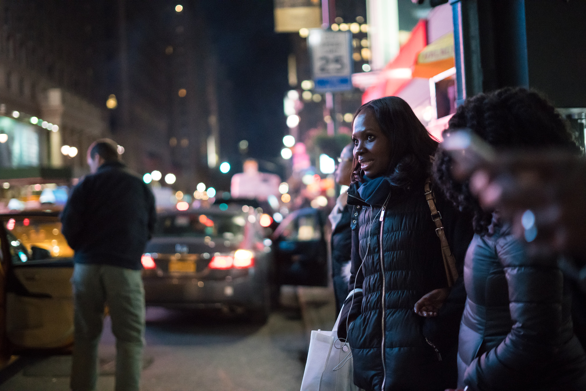 Sony a7R II + Sony FE 50mm F1.8 sample photo. Taxi calls photography