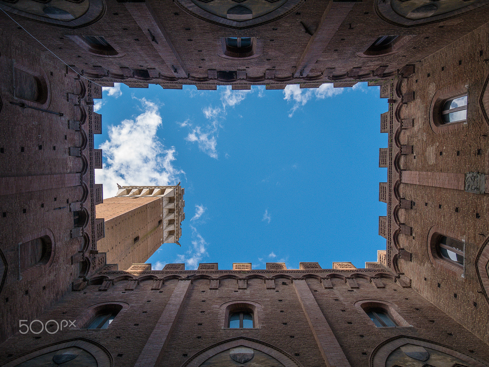 Panasonic Lumix DMC-GX7 sample photo. Palazzo publico, siena, italy photography