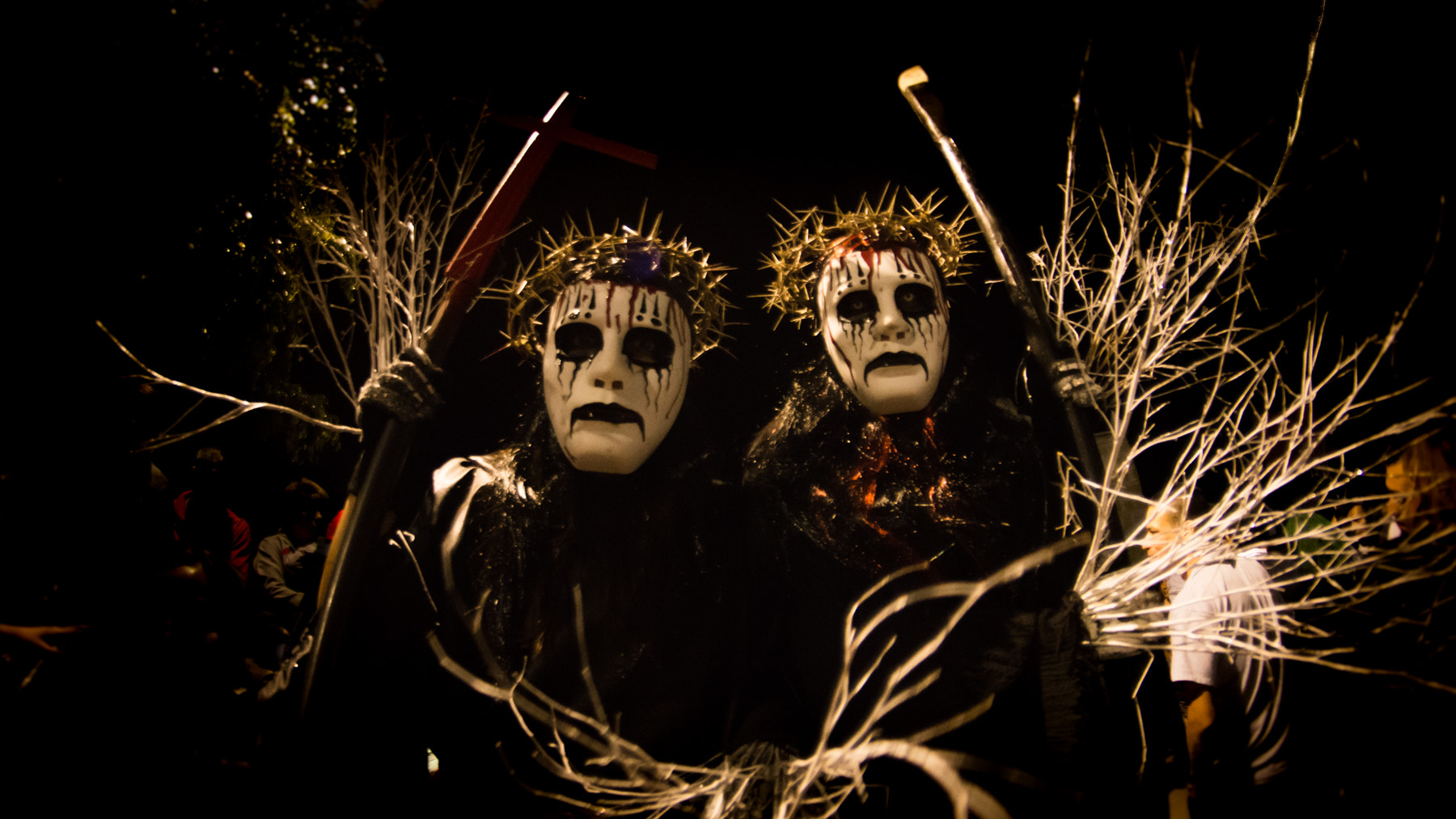 Nikon D7200 + Samyang 8mm F3.5 Aspherical IF MC Fisheye sample photo. Fiesta de muertos photography