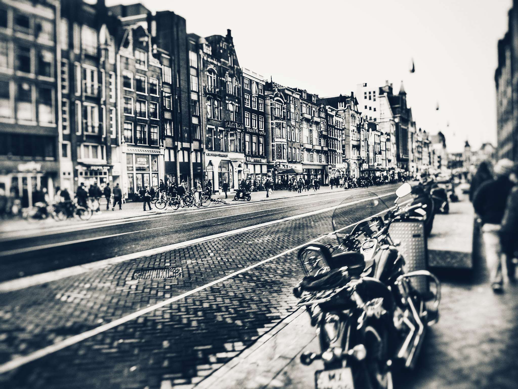 Samsung ST66 / ST68 sample photo. Amterdam street photography