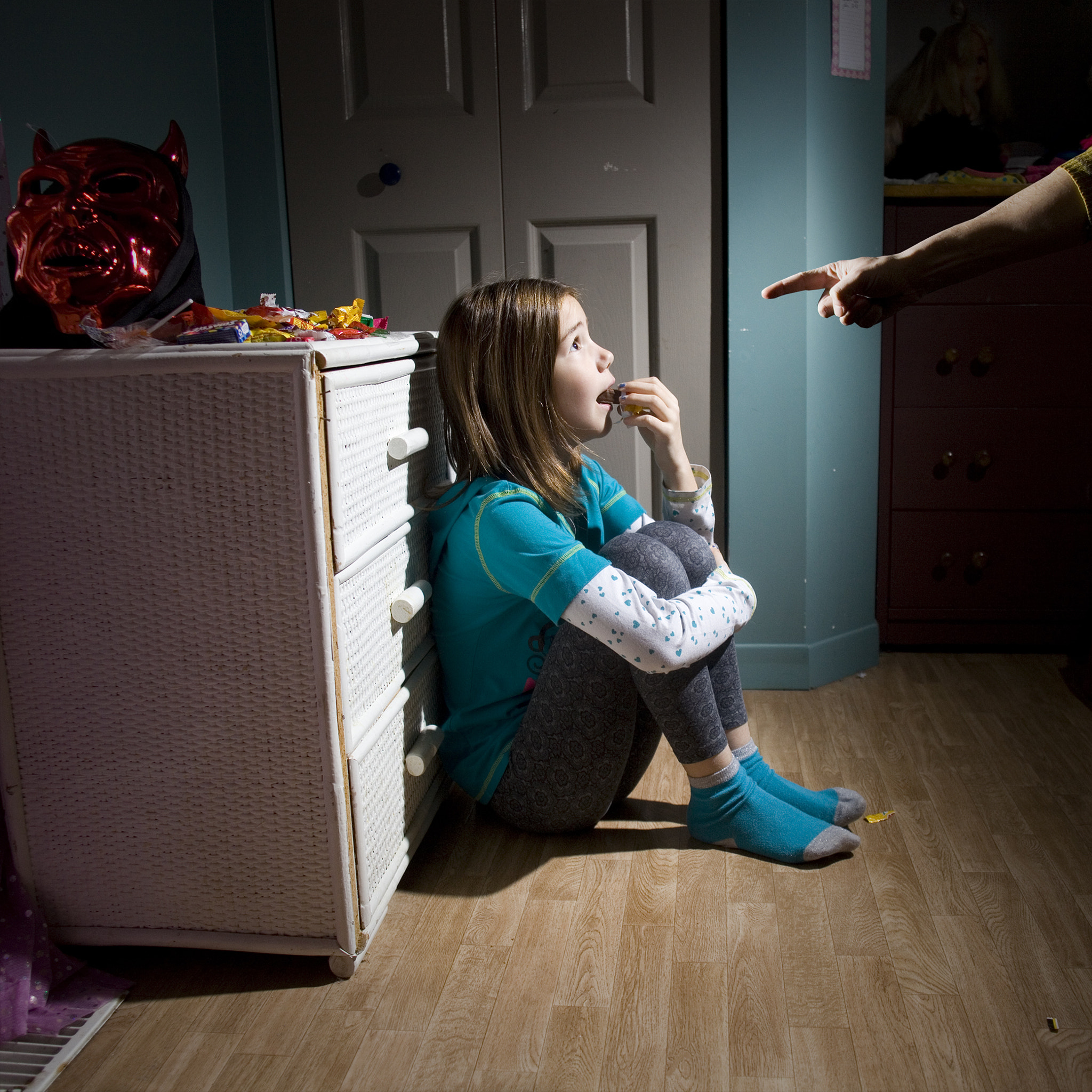Canon EF 24mm F2.8 sample photo. Prise sur le fait  (caught in the act) photography