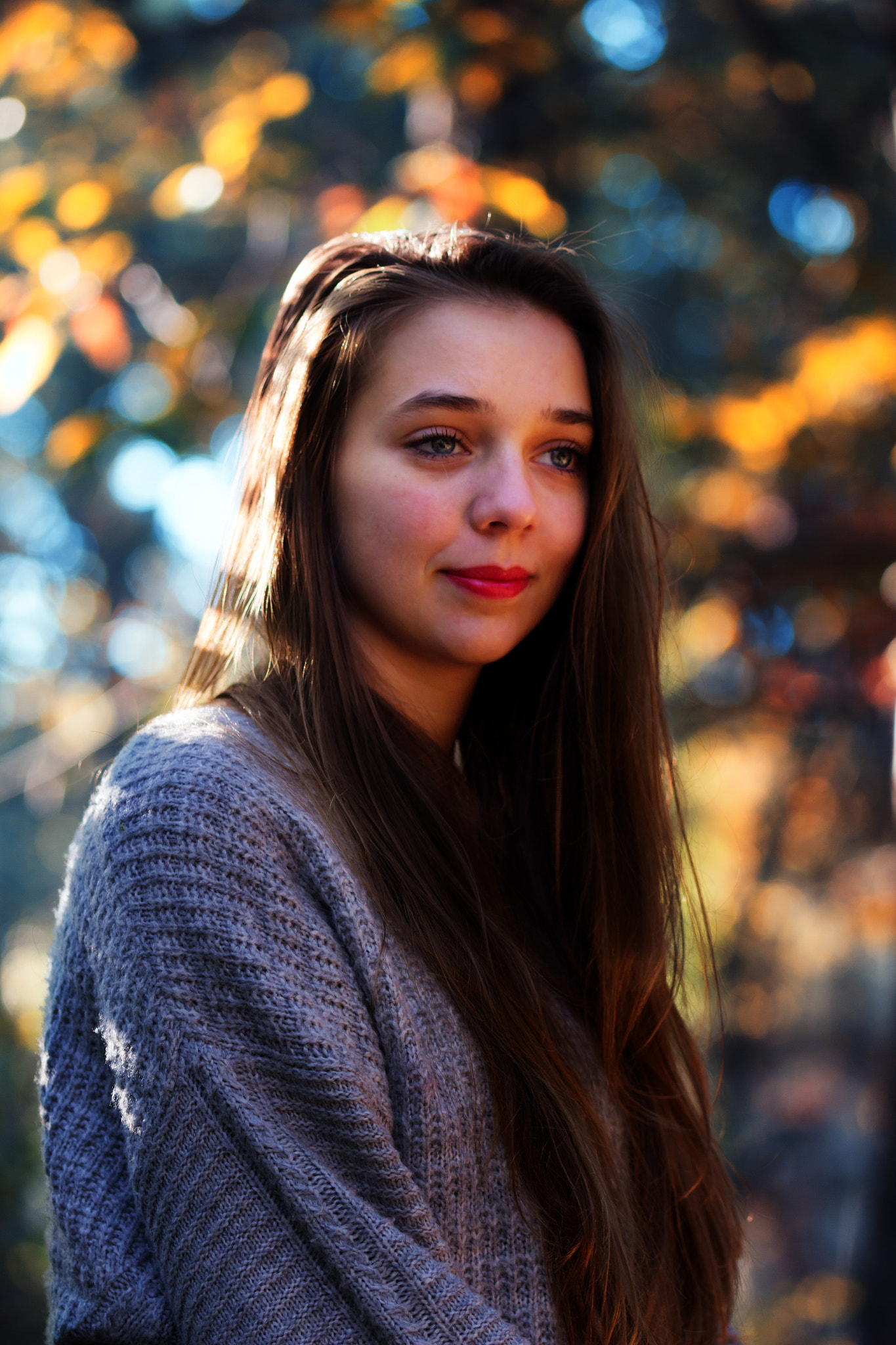 Canon EF 100mm F2.8L Macro IS USM sample photo. Women photography