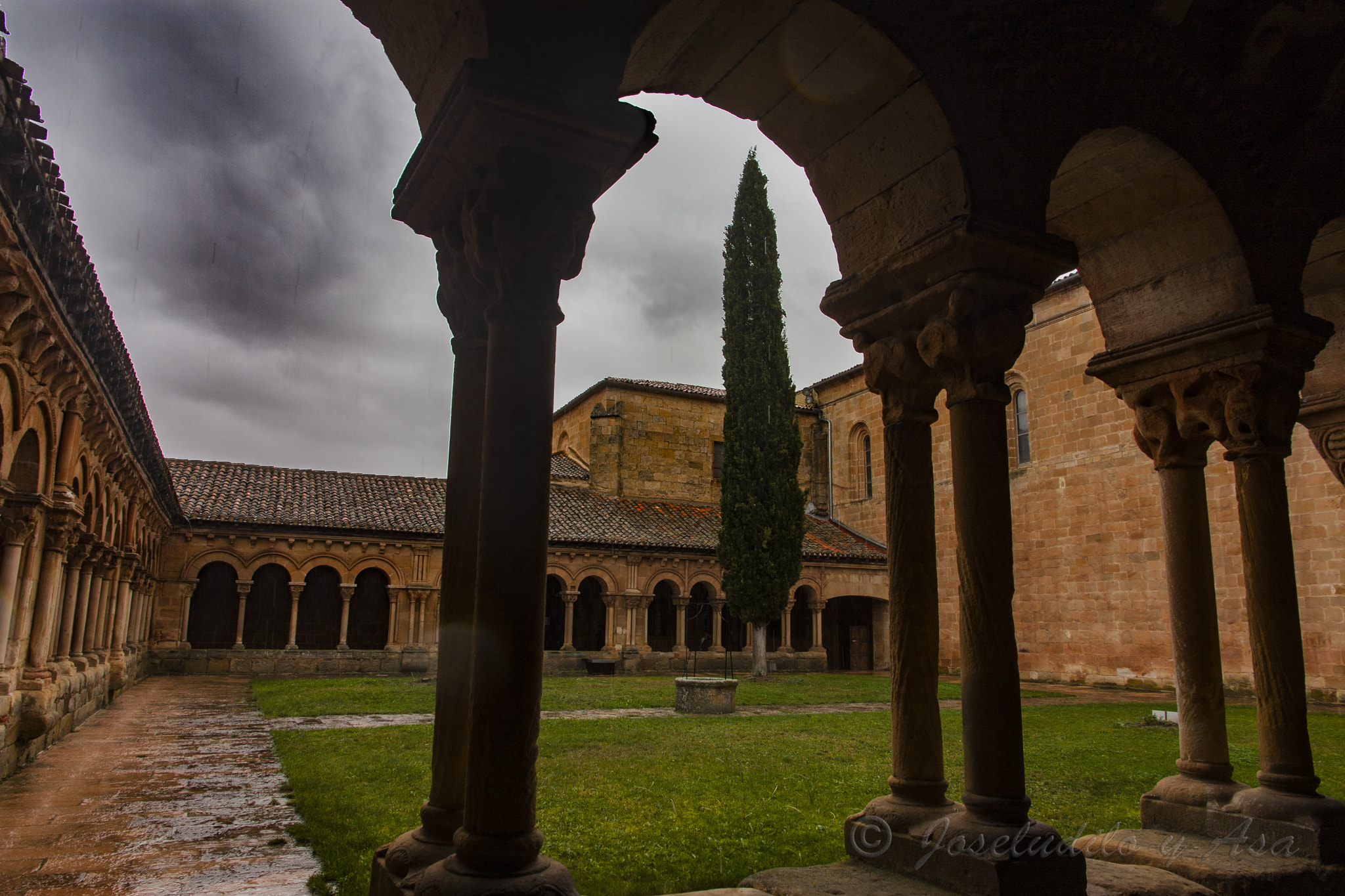 Canon EOS 40D sample photo. Concatedral de soria photography