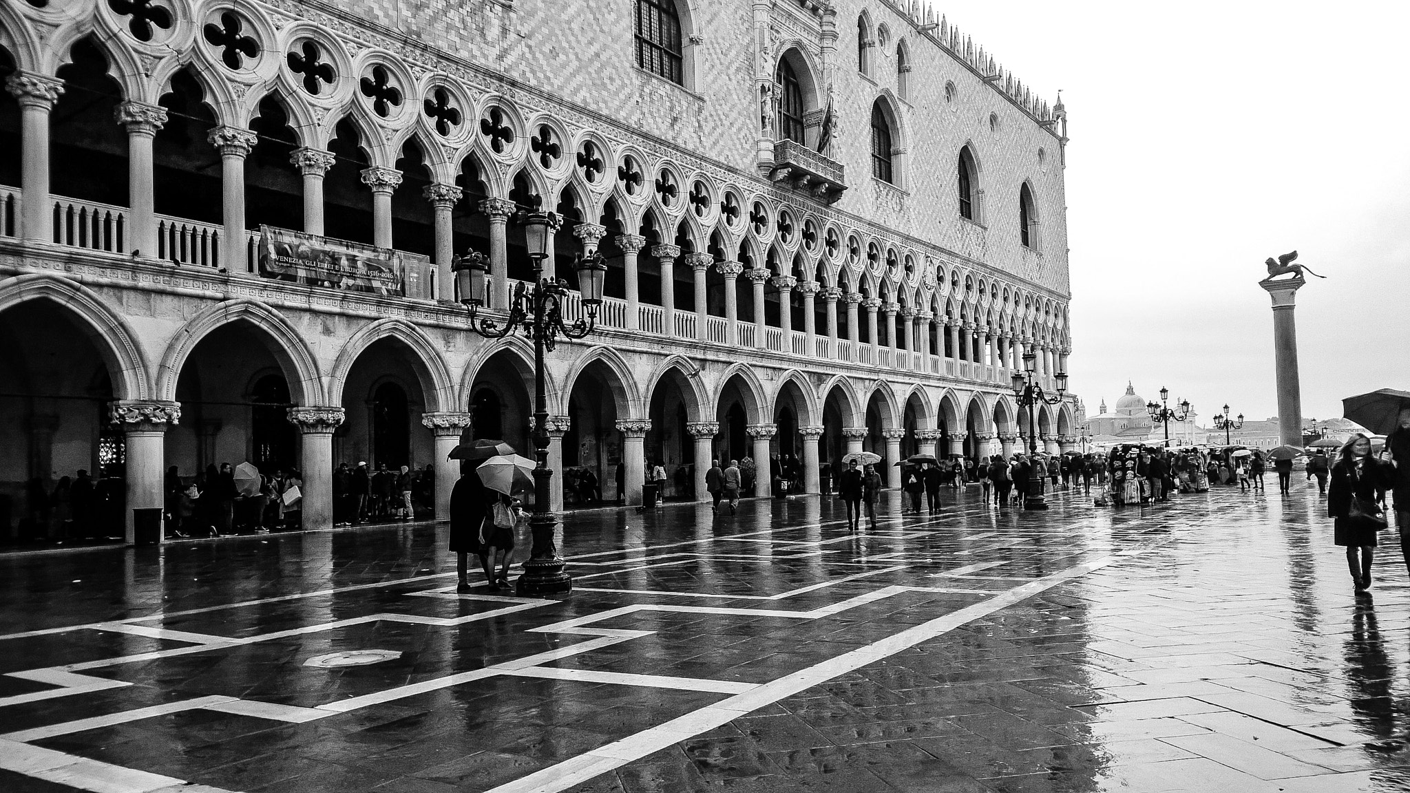Nokia Lumia 1520 sample photo. I like venice in the rain photography