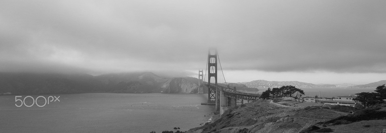 Sony DSC-W630 sample photo. Foggy gate photography
