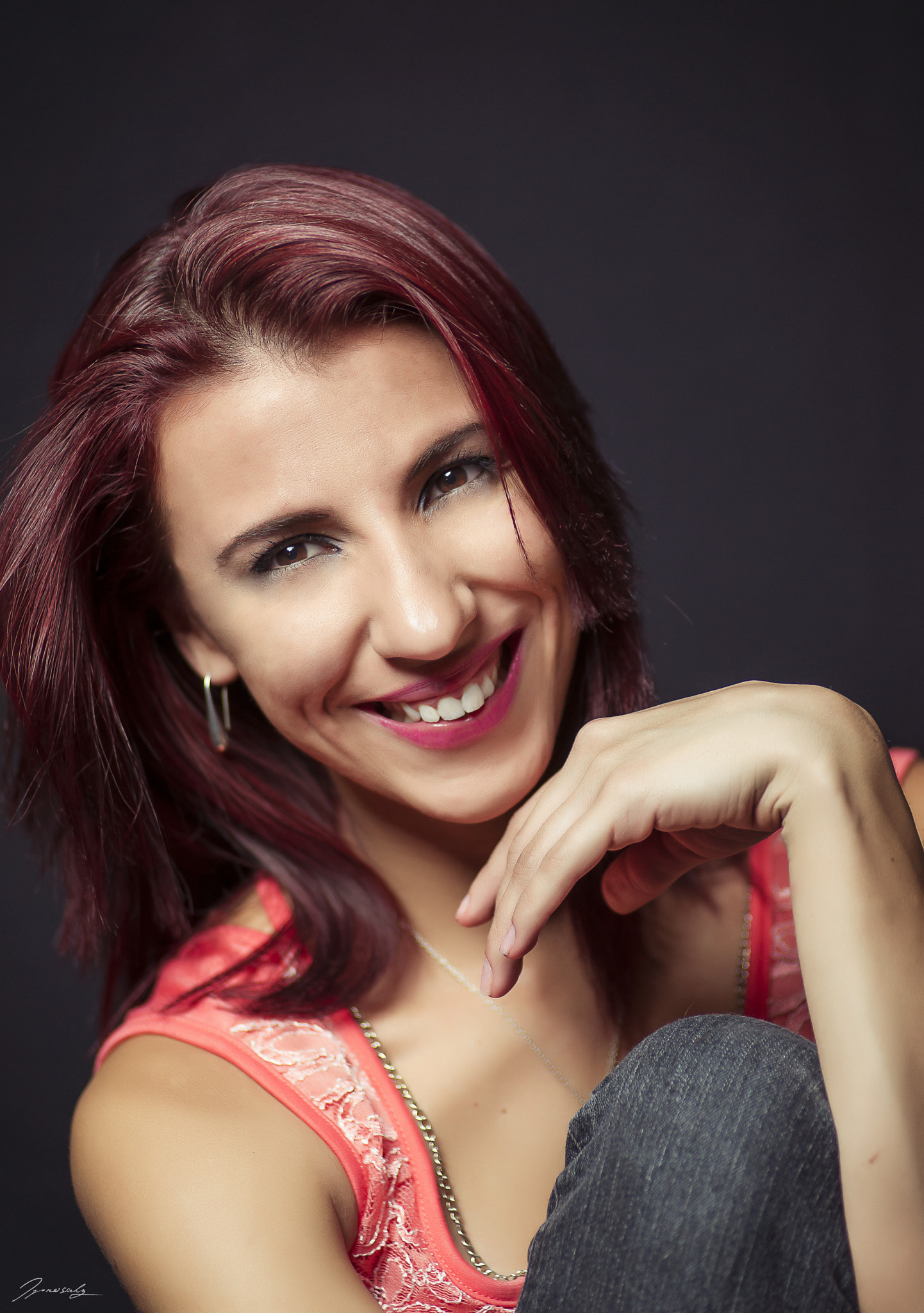 Sony Alpha DSLR-A850 + Tamron AF 70-210mm F2.8 SP LD sample photo. Smille is good! photography