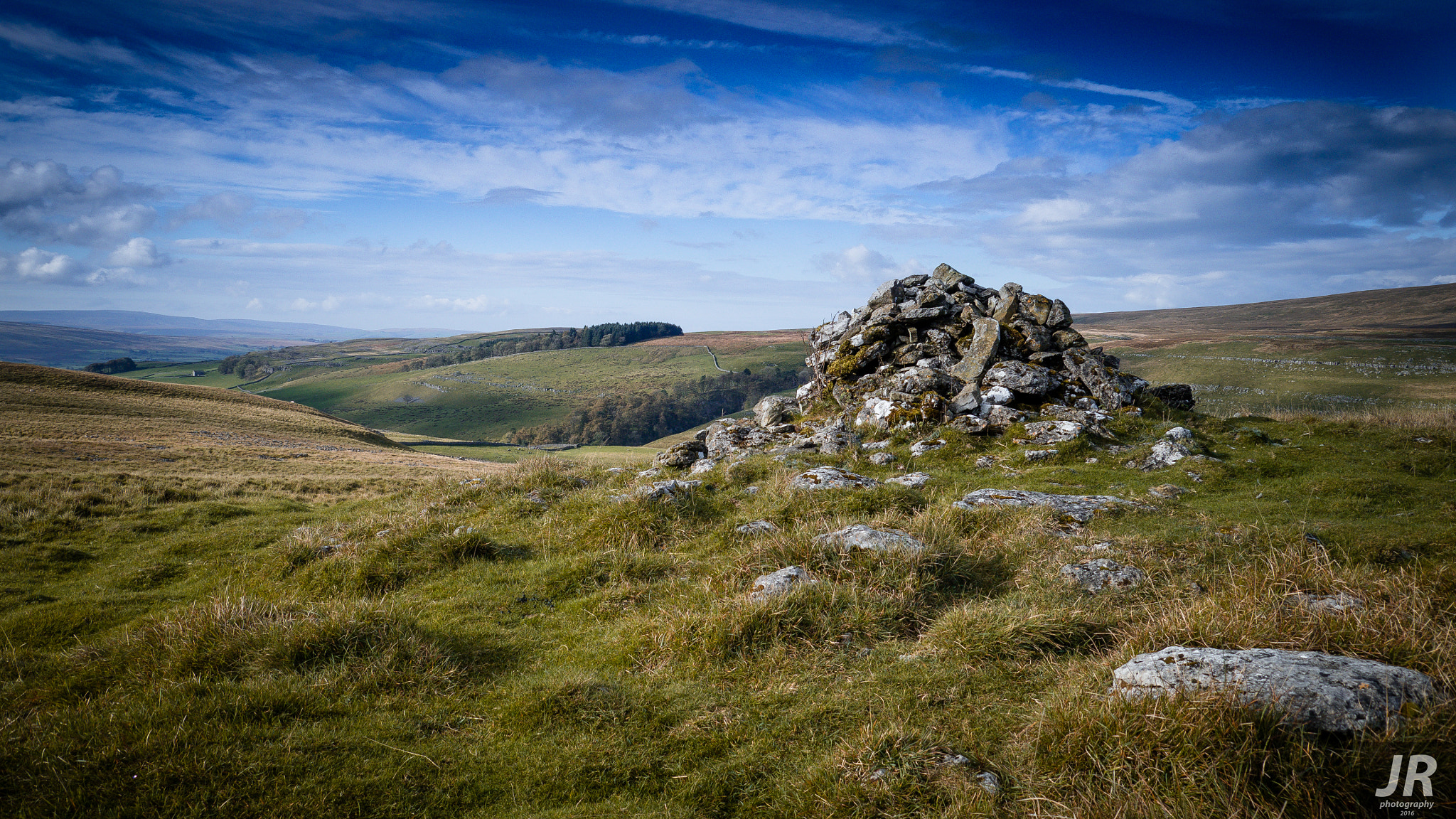 Olympus OM-D E-M1 sample photo. Norber erratics, north yorkshire photography