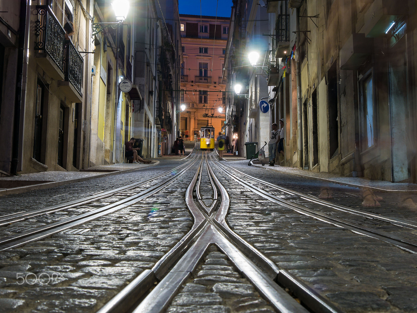 Panasonic Lumix DMC-GX7 sample photo. Ascensor da bica - lisbon photography