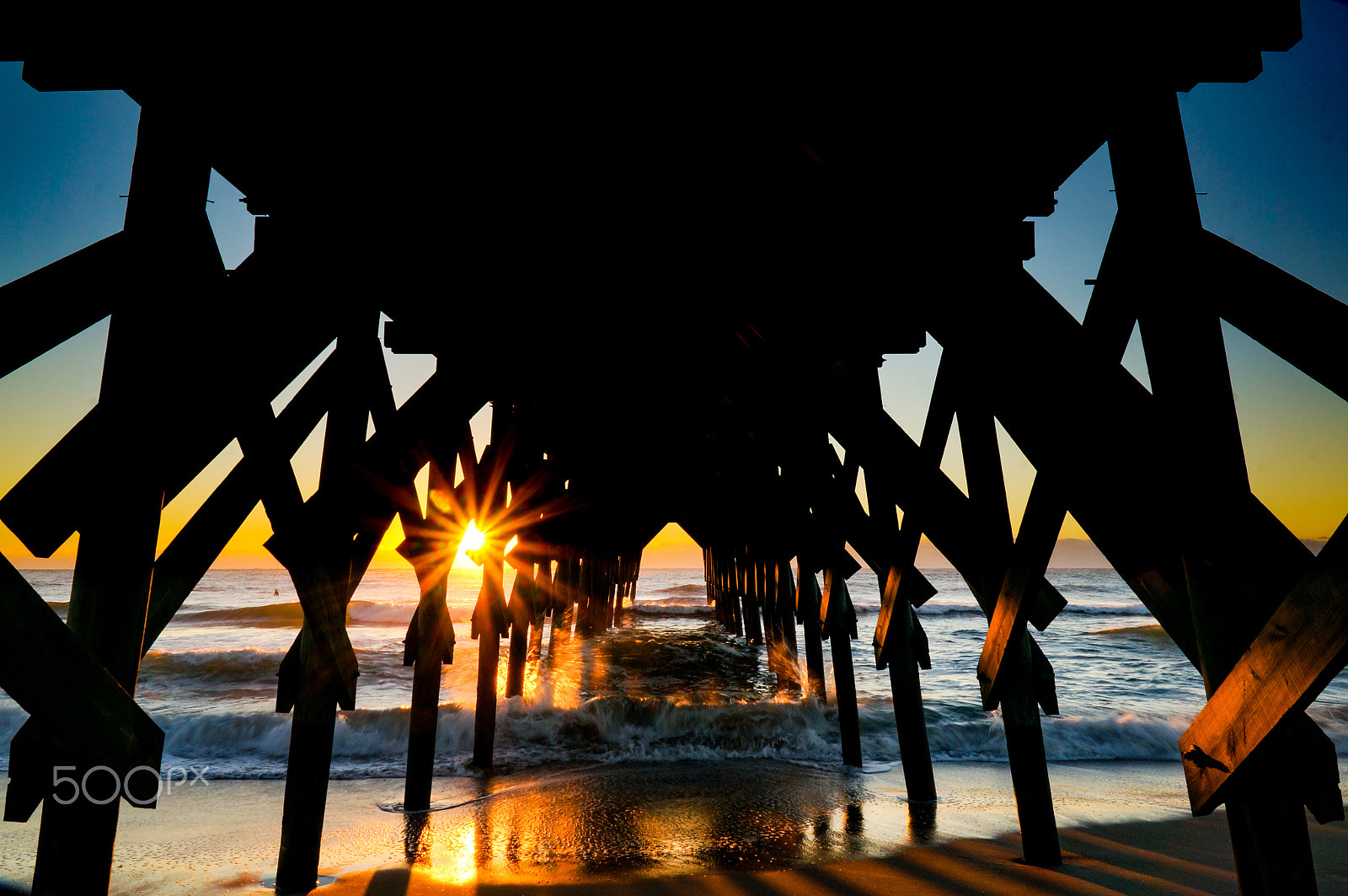Sony Alpha NEX-6 + Sony E PZ 18-105mm F4 G OSS sample photo. Crystal pier / / wrightsville beach nc, usa photography