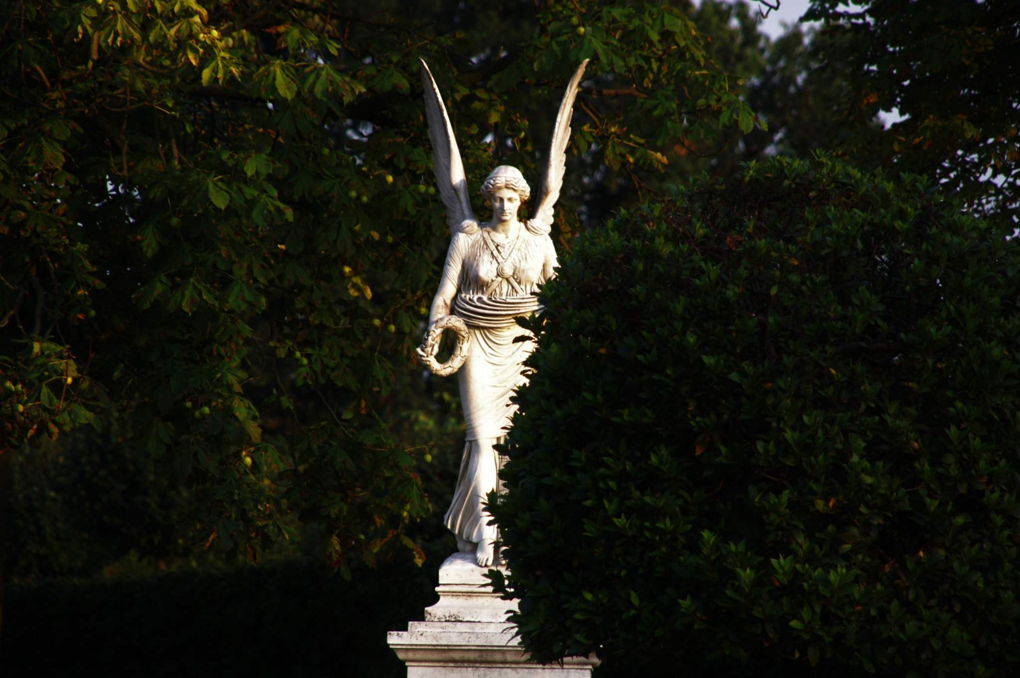 Sigma 18-200mm F3.5-6.3 DC sample photo. Park sanssouci photography