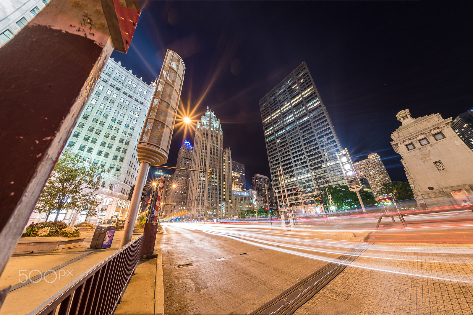 Nikon D750 + Sigma 15mm F2.8 EX DG Diagonal Fisheye sample photo. Chicago night photography