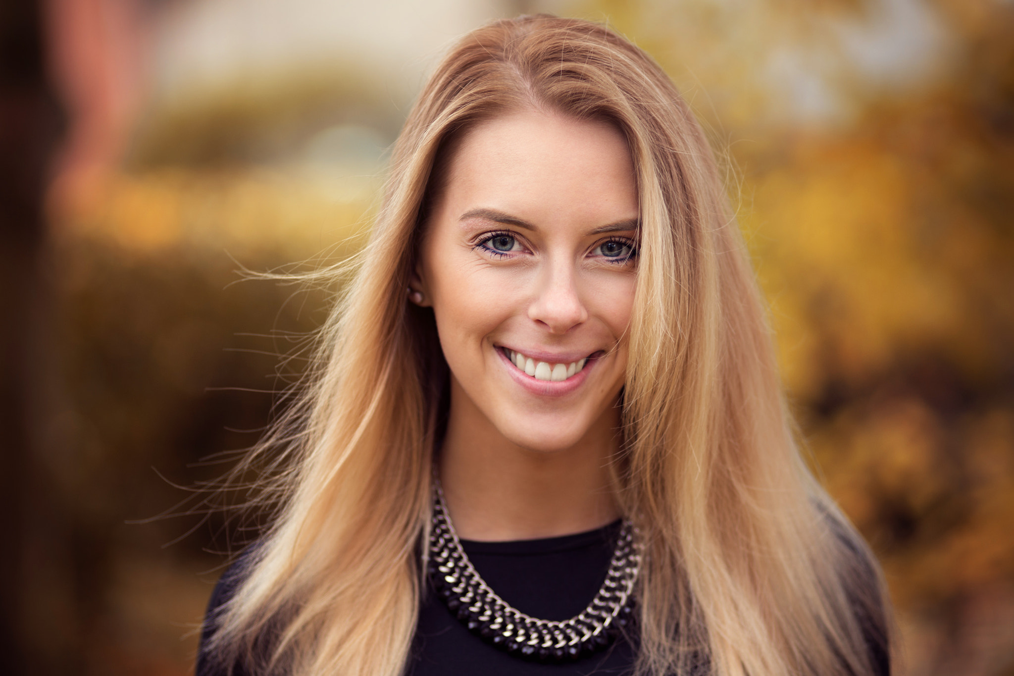Canon EOS 6D + Canon EF 100mm F2.0 USM sample photo. Saskia photography