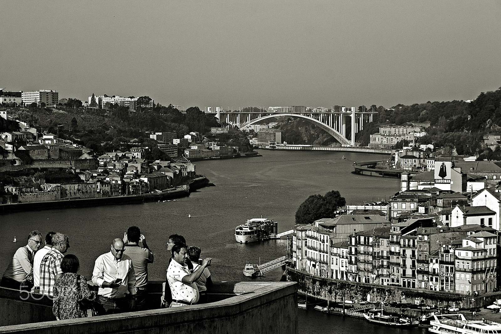 Canon EOS 500D (EOS Rebel T1i / EOS Kiss X3) sample photo. Tourists. photography