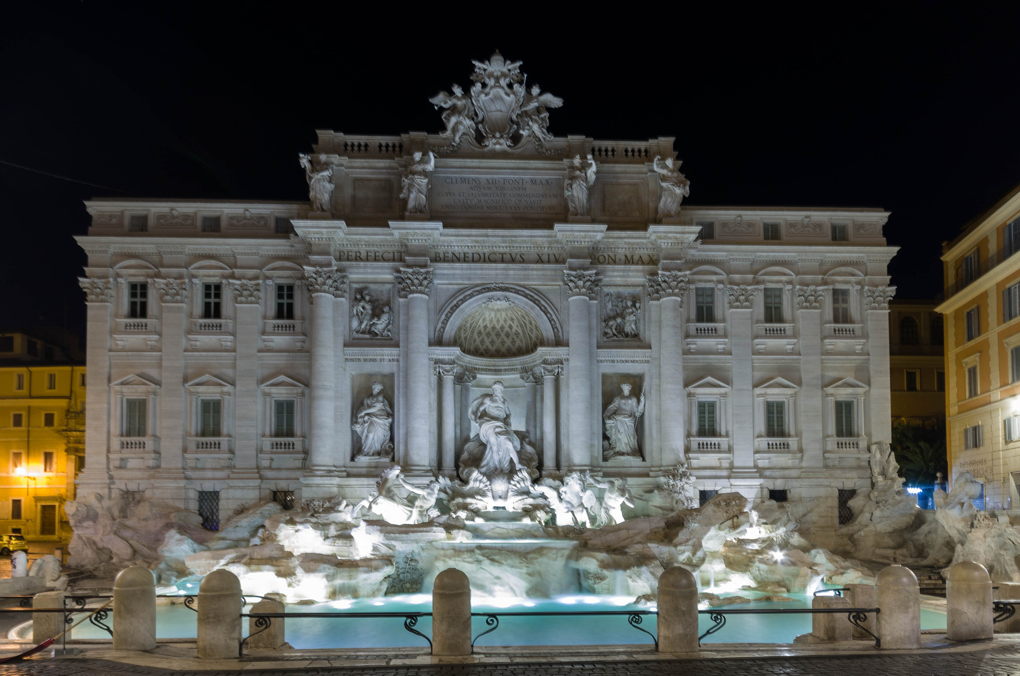 Pentax K-5 IIs + Sigma AF 10-20mm F4-5.6 EX DC sample photo. The trevi fountain photography