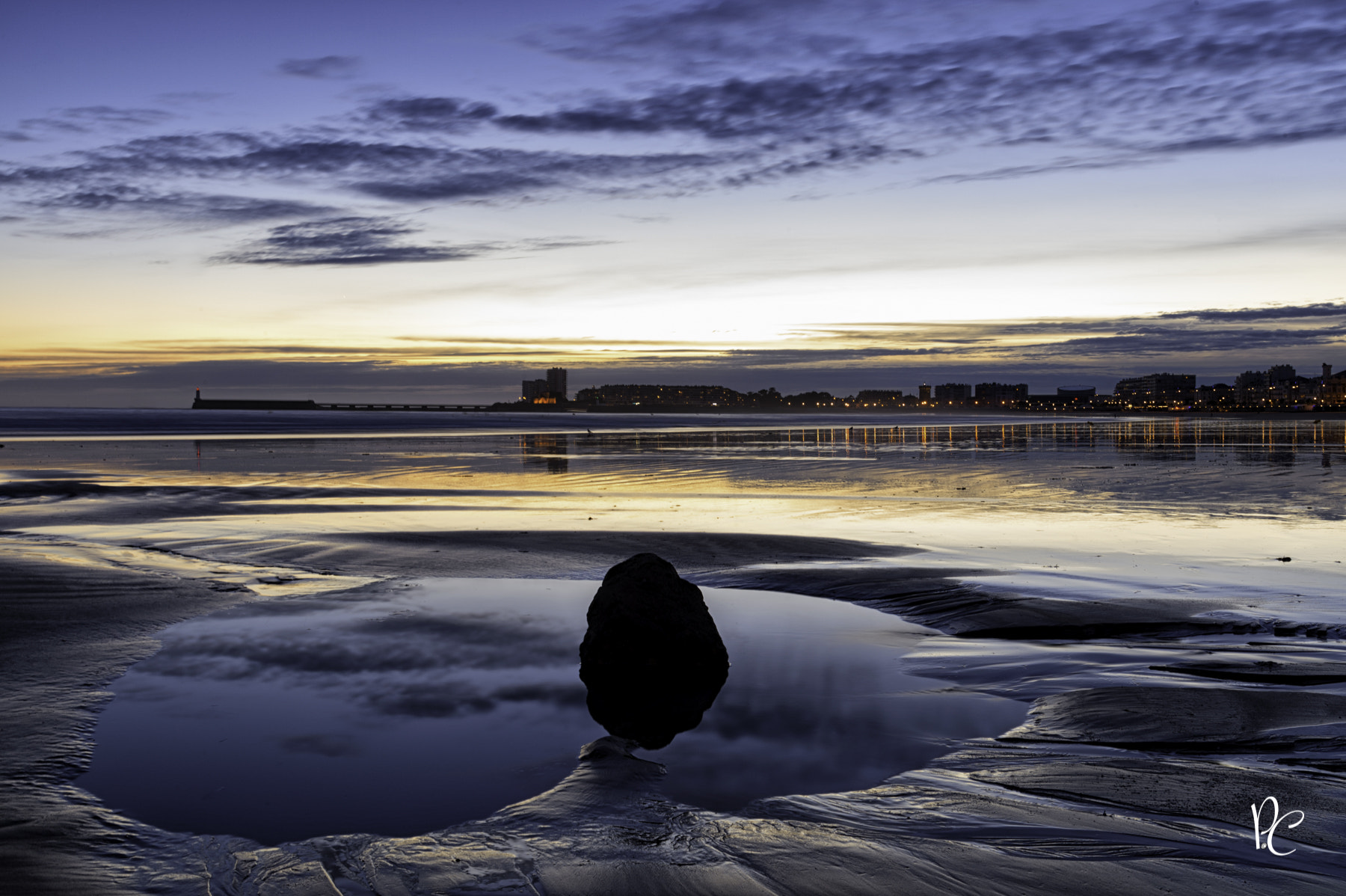 Nikon D4 sample photo. Coucher plage ls et rocher photography