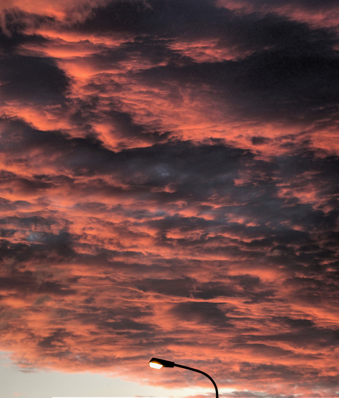 Sony a6000 + Sony Vario-Tessar T* E 16-70mm F4 ZA OSS sample photo. Clouds photography