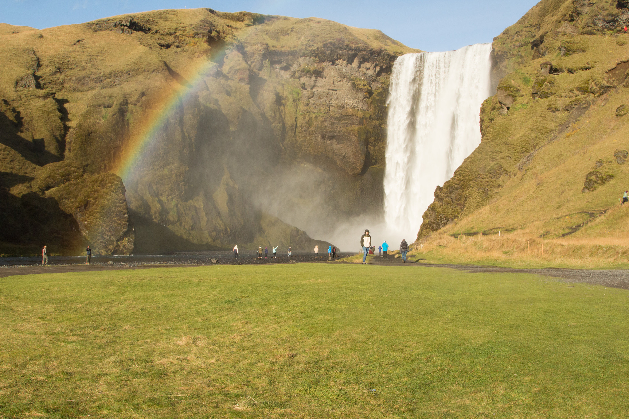 Canon EOS 700D (EOS Rebel T5i / EOS Kiss X7i) sample photo. Sun and waterfall photography