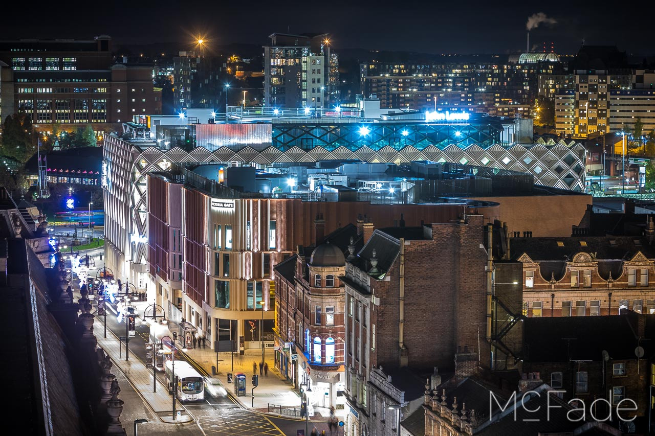 Canon EOS 5D Mark IV + Canon EF 70-200mm F2.8L IS USM sample photo. Victoria gate - leeds at night - west yorkshire uk -25 photography