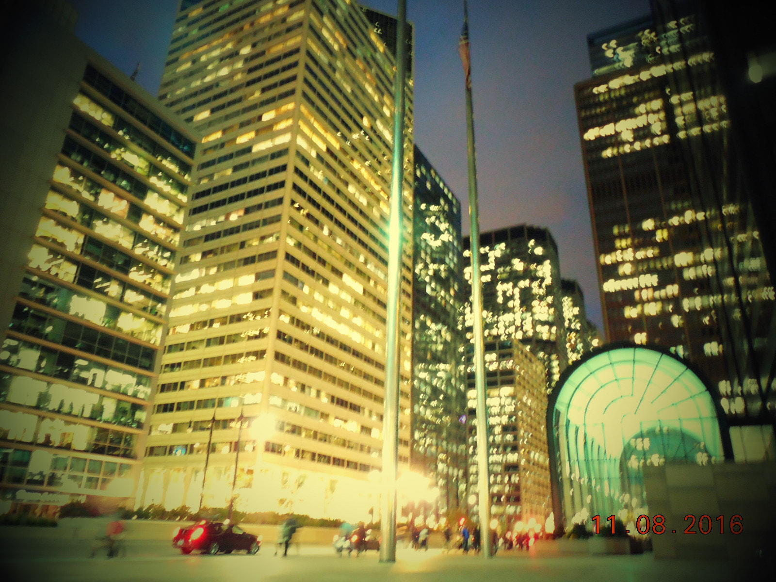 Nikon COOLPIX L620 sample photo. Filtered nightlife photography