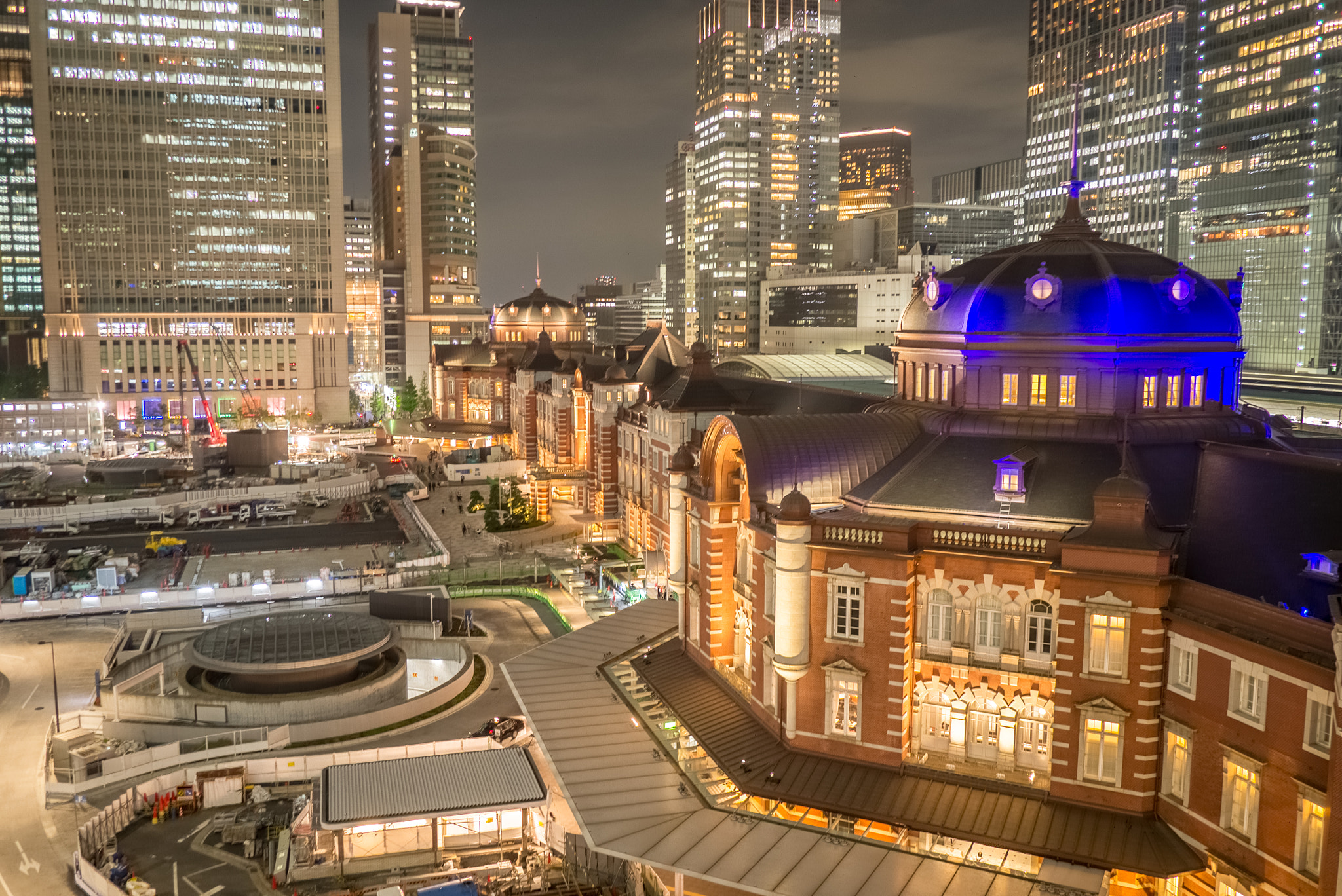 Panasonic Lumix DMC-G3 + Panasonic Lumix G 14mm F2.5 ASPH sample photo. Tokyo station photography