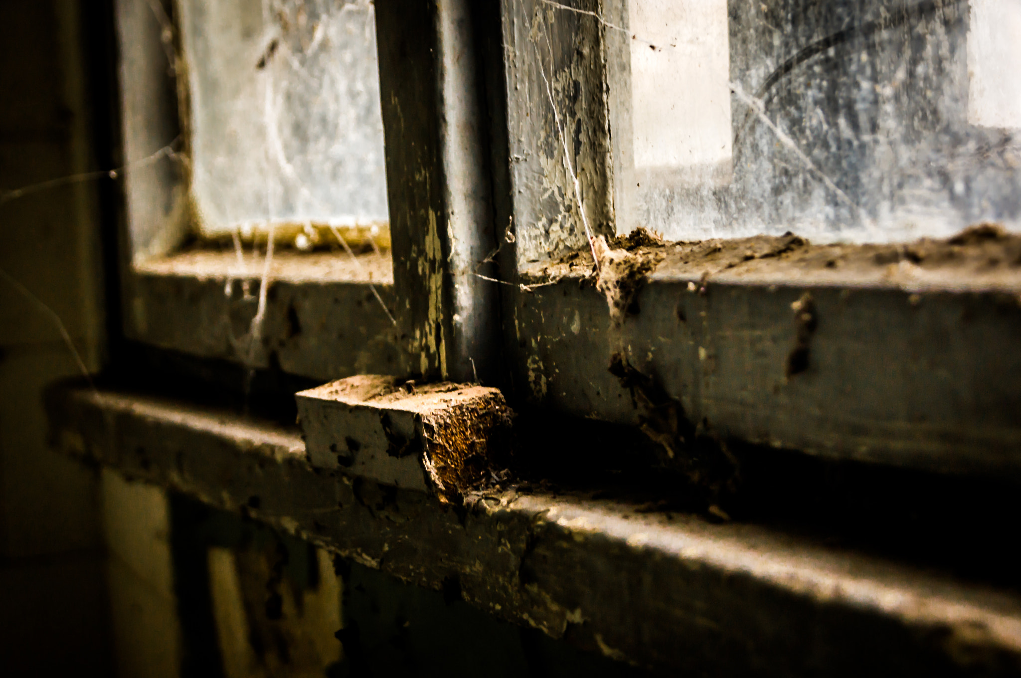 Sony Alpha DSLR-A500 + Sony DT 18-55mm F3.5-5.6 SAM sample photo. The lock photography