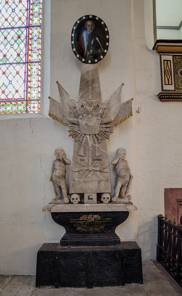 grabmal by dirk derbaum on 500px.com