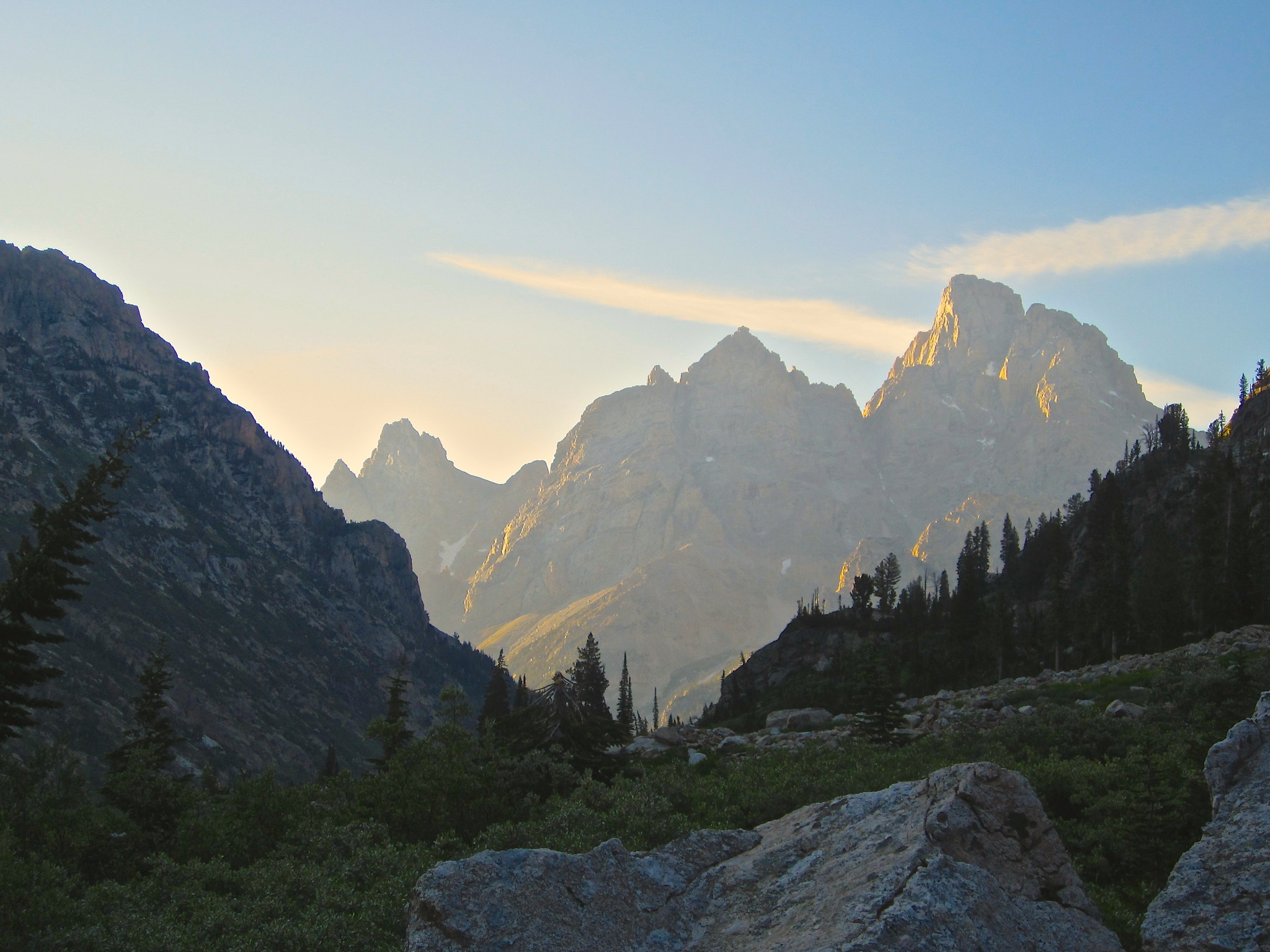 Canon PowerShot SD1300 IS (IXUS 105 / IXY 200F) sample photo. Wyoming backcountry sunset photography