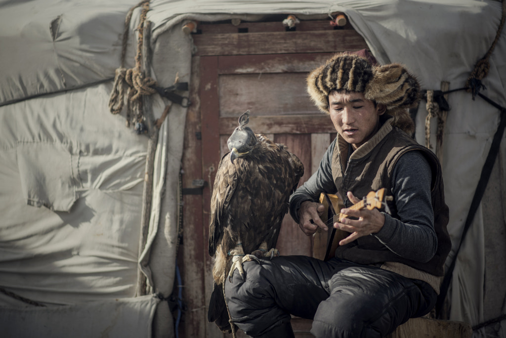Kazakh Eagle Hunter by Chanwit Whanset on 500px.com