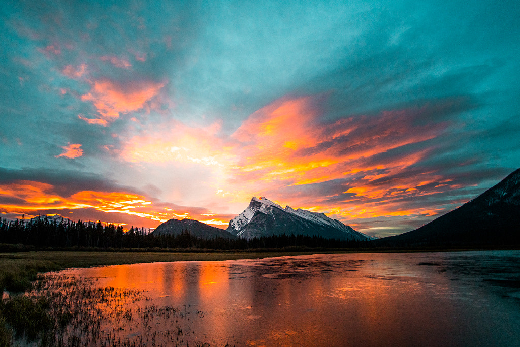 Sunrise at Vermilion Lakes by Ryan Longnecker on 500px.com
