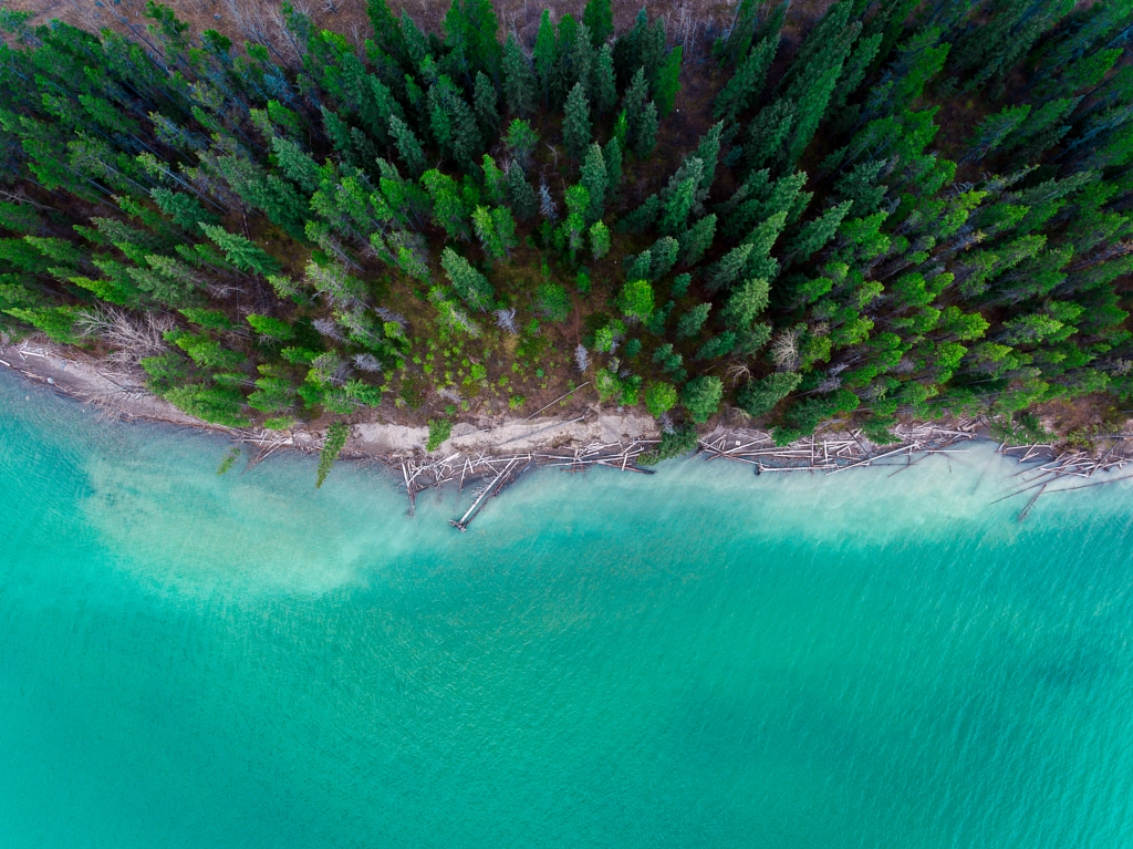 Barrier Lake Split by Aidan Campbell on 500px.com