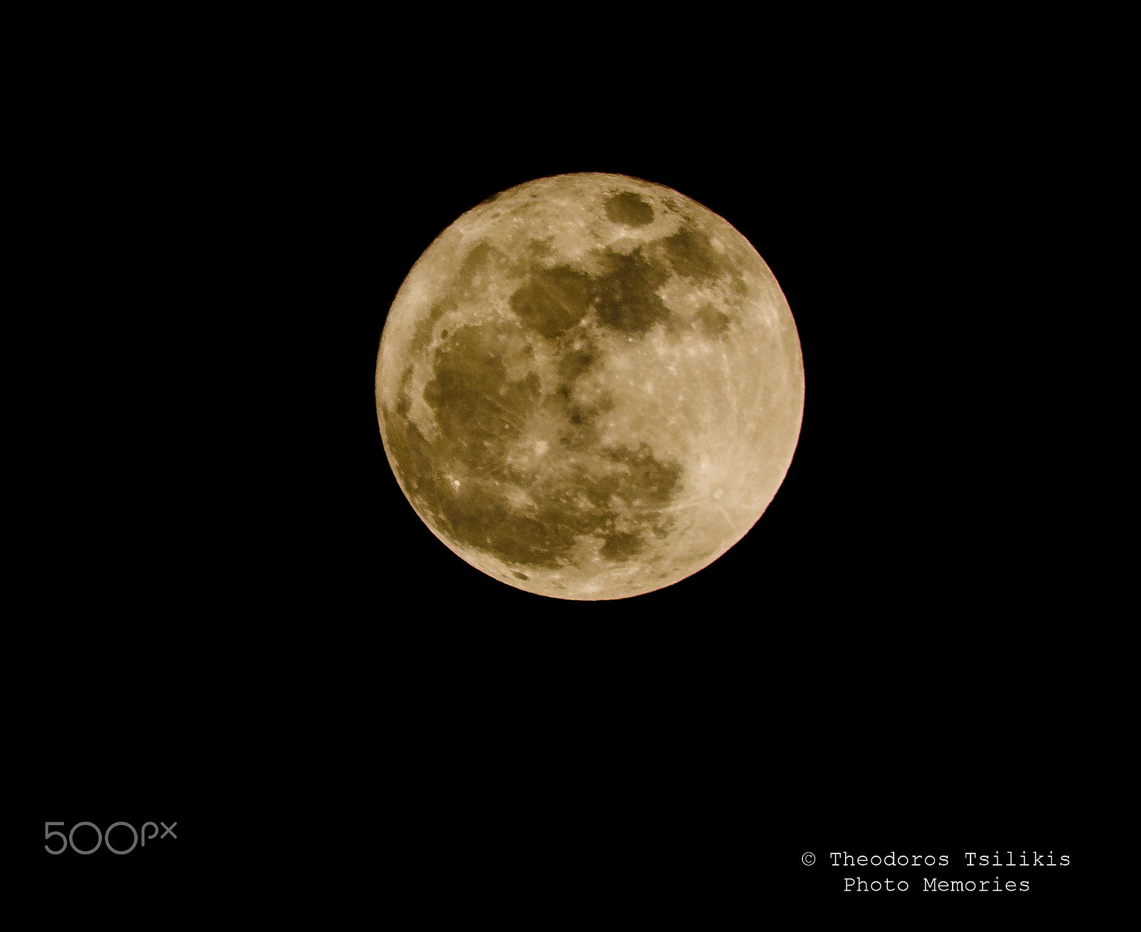 Sigma 70-300mm F4-5.6 APO DG Macro sample photo. Super full moon photography