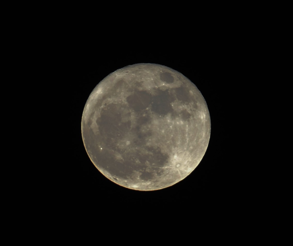 Nikon AF-S Nikkor 70-200mm F2.8G ED VR II sample photo. Super moon photography