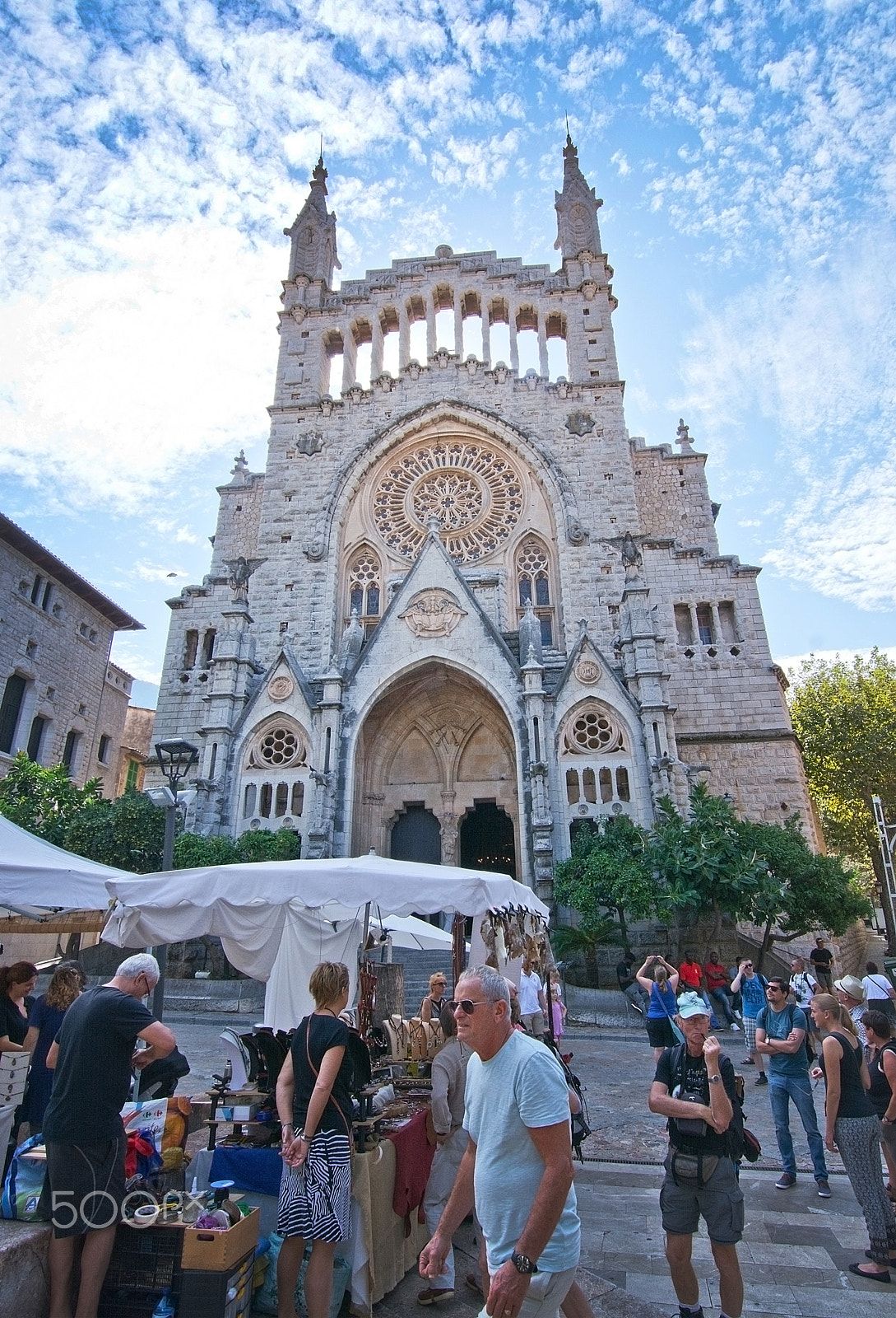 Nikon D7100 sample photo. Soller church square and people photography