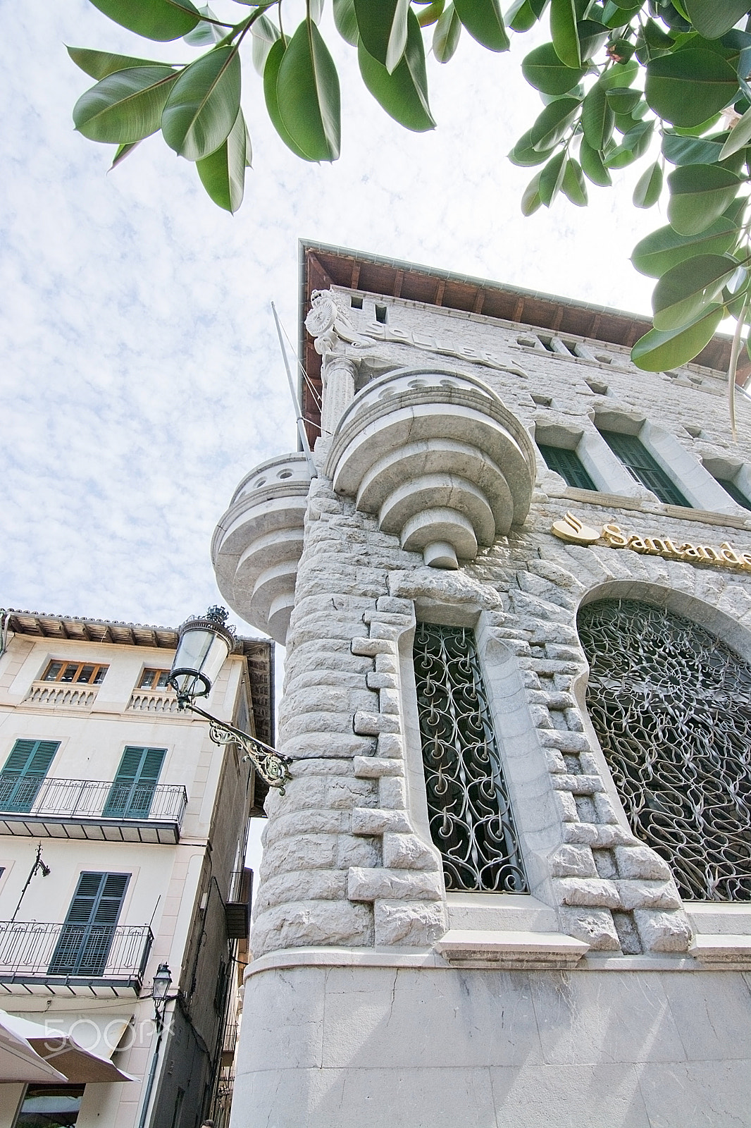 Nikon AF-Nikkor 80-200mm F2.8D ED sample photo. Modernisme bank building soller photography