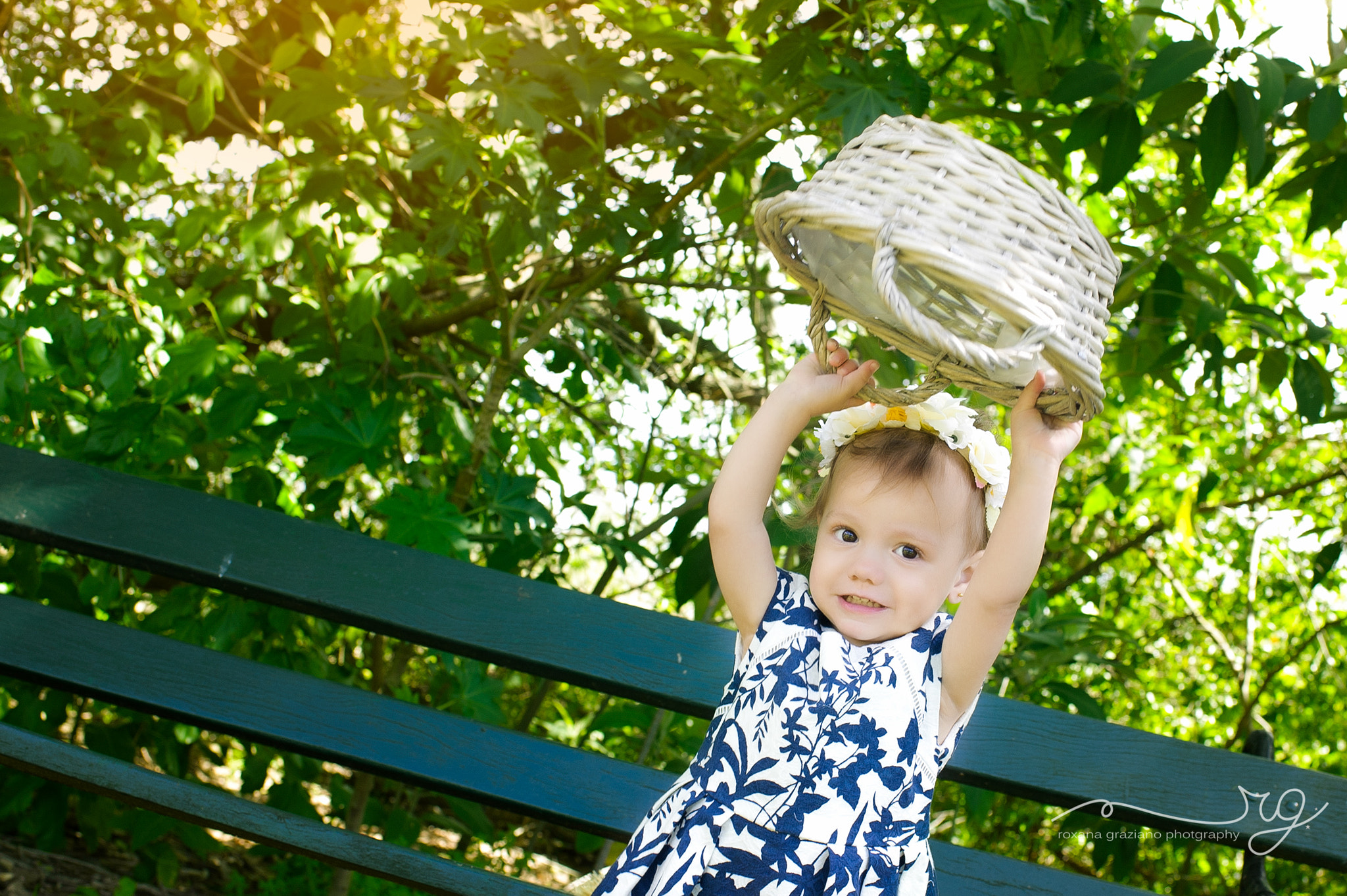 Nikon AF-S Nikkor 35mm F1.8G ED sample photo. Book isabella photography