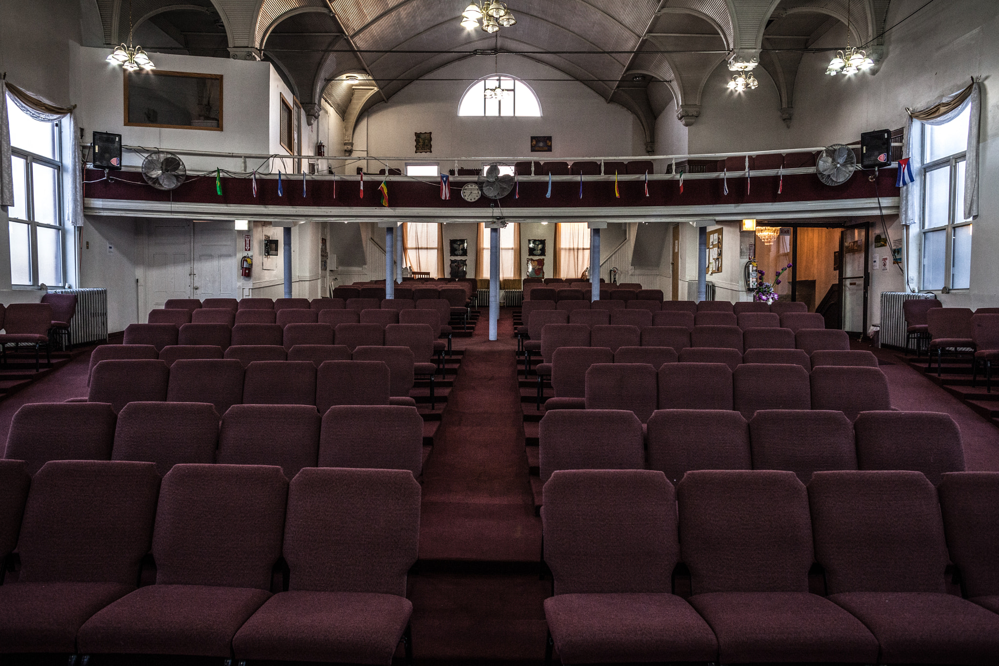 Canon EOS 5D Mark II + Canon EF 24mm F2.8 sample photo. Iglesia pentecostal misionera, union ave photography