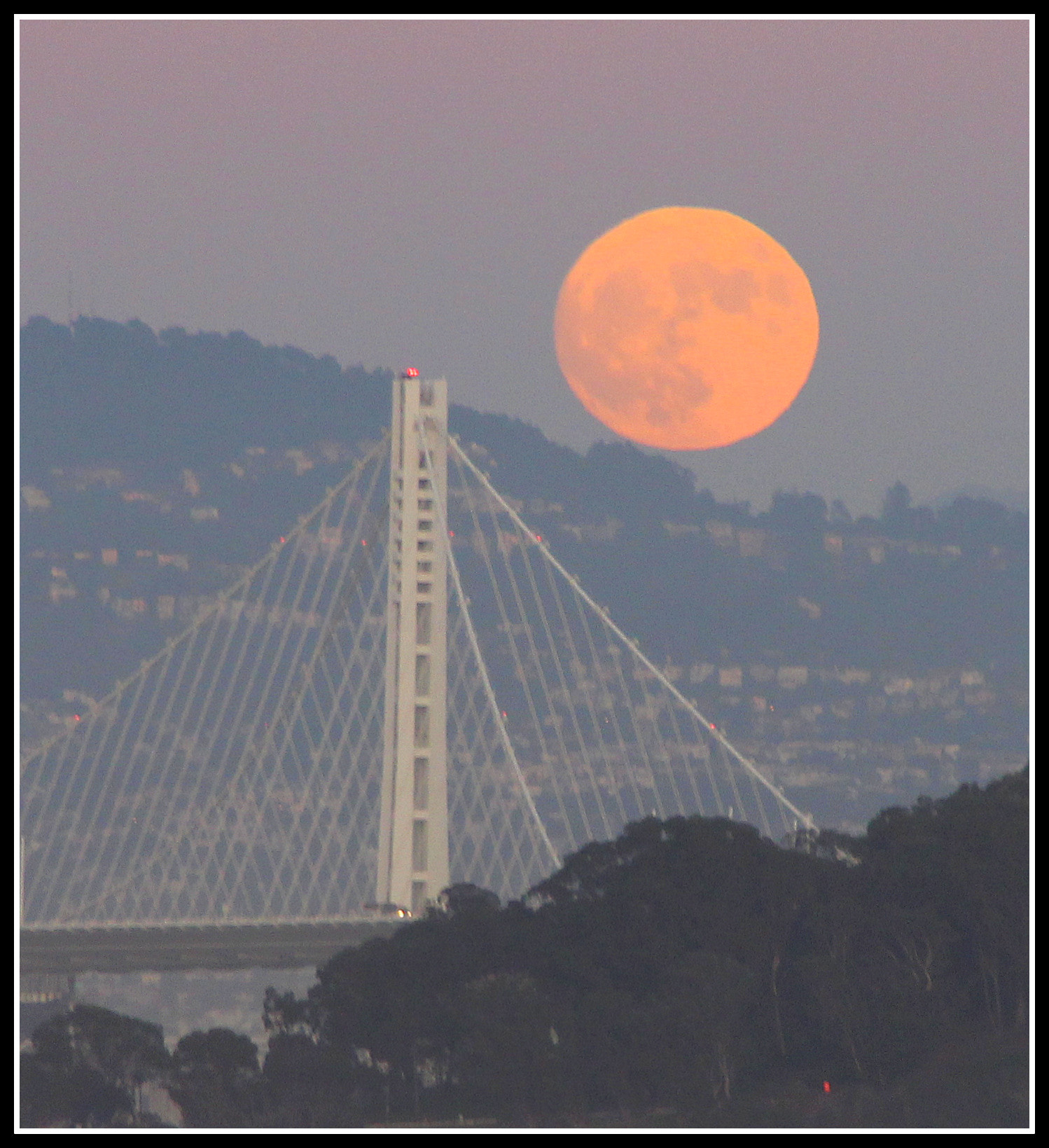 Canon EOS 600D (Rebel EOS T3i / EOS Kiss X5) sample photo. Supermoon 2016 photography