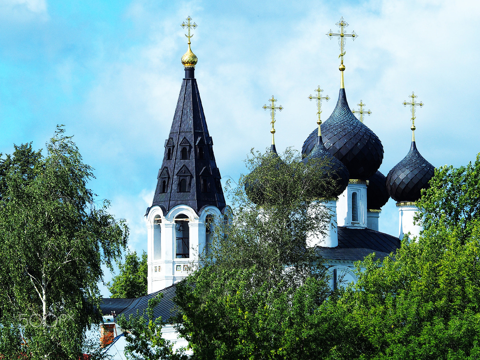 Olympus OM-D E-M1 + Olympus M.Zuiko Digital ED 40-150mm F2.8 Pro sample photo. Olympus digital camera volga river cathedral russi photography