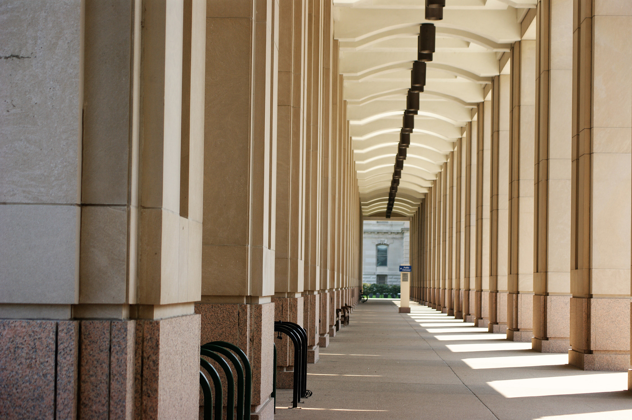 Sony Alpha DSLR-A390 sample photo. Indiana government building photography