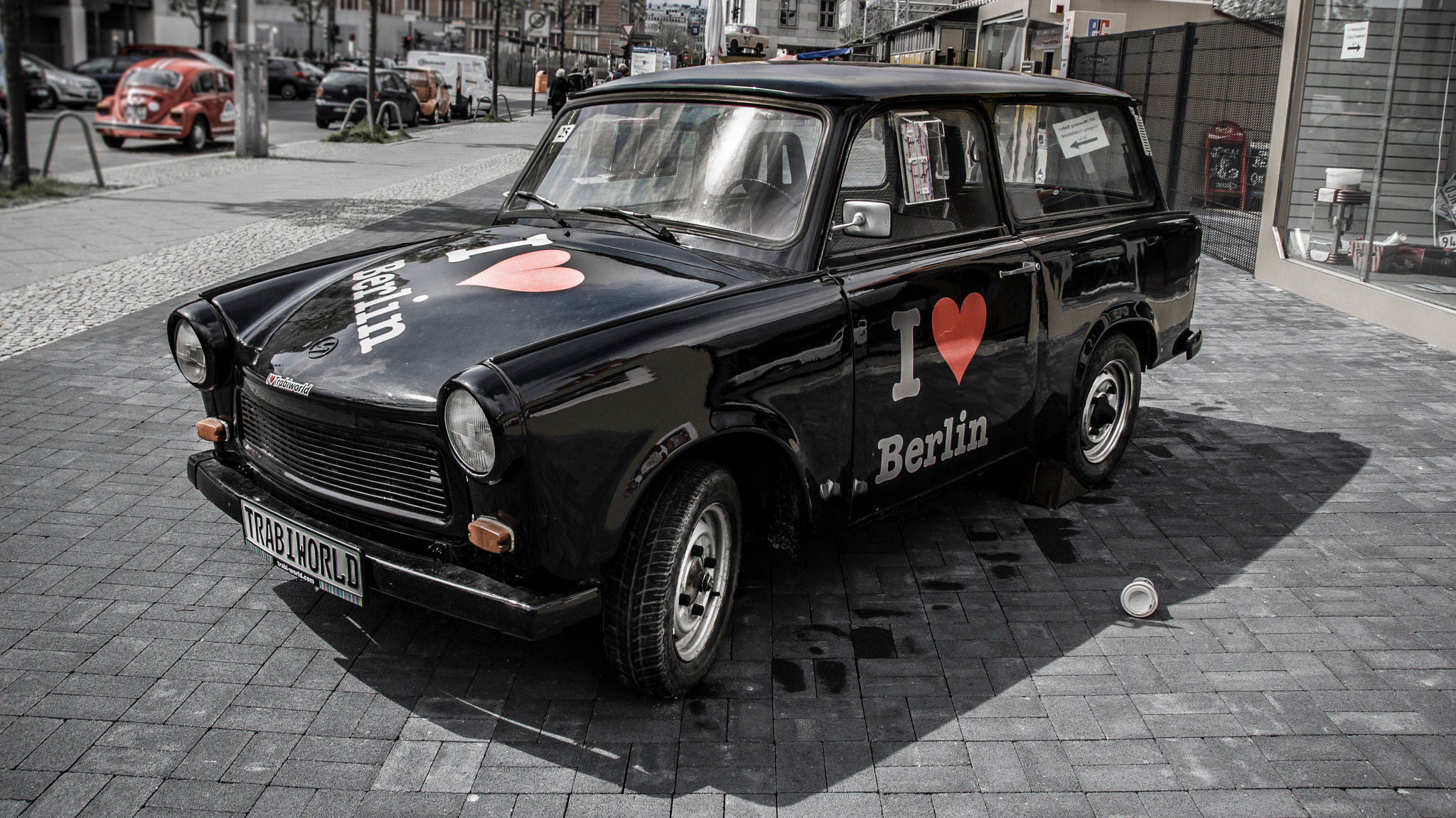 Canon EOS 550D (EOS Rebel T2i / EOS Kiss X4) sample photo. Trabant photography