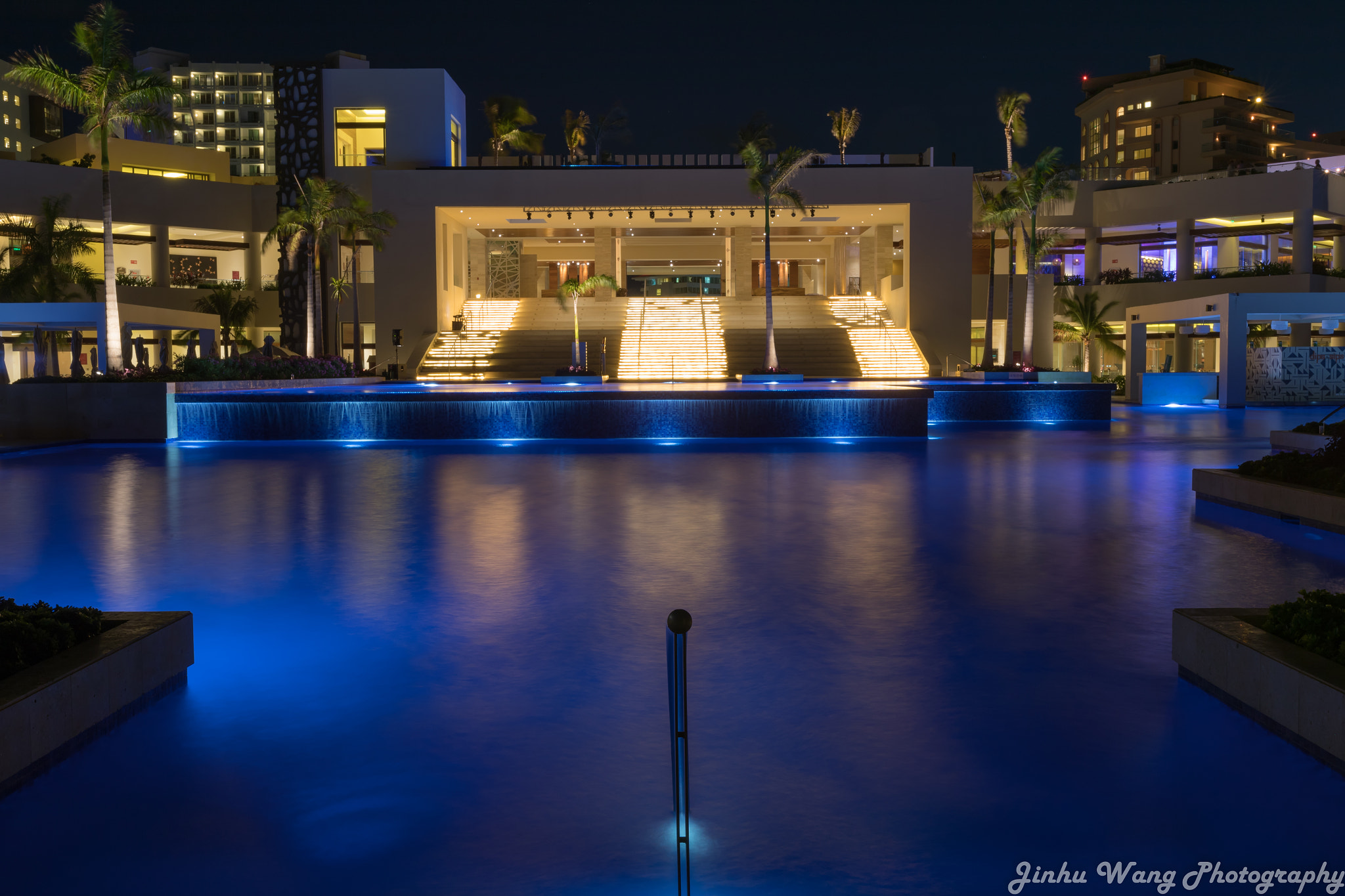 Canon EF 35mm F1.4L II USM sample photo. Gorgeous hotel night photography