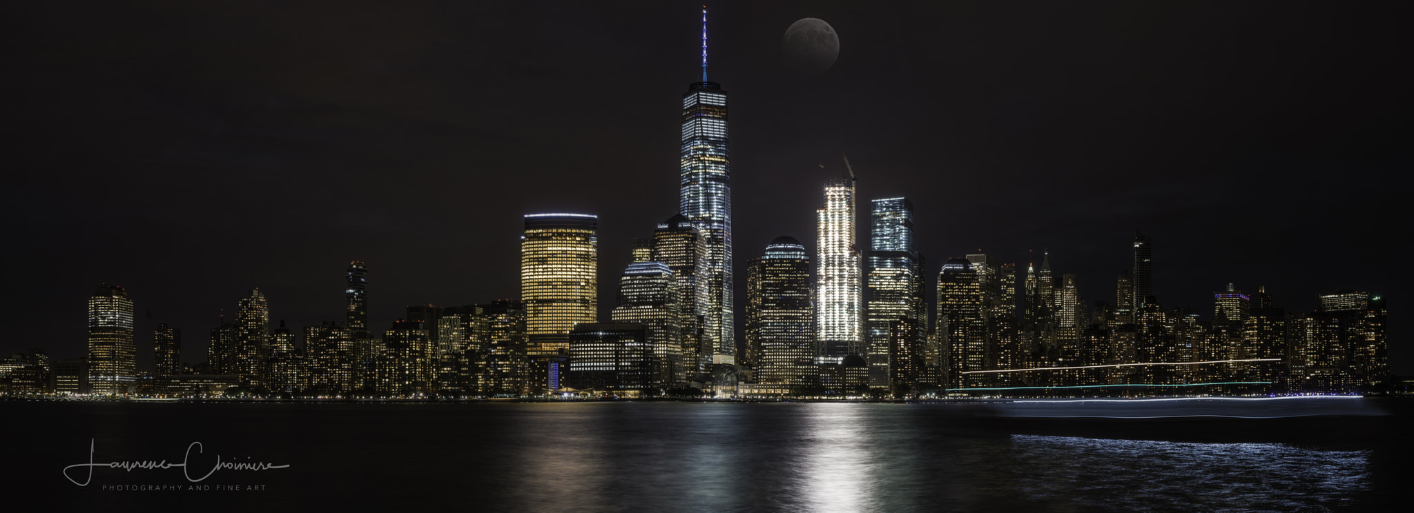 Sony a7R II + Sony FE 50mm F1.8 sample photo. Super moon manhattan photography