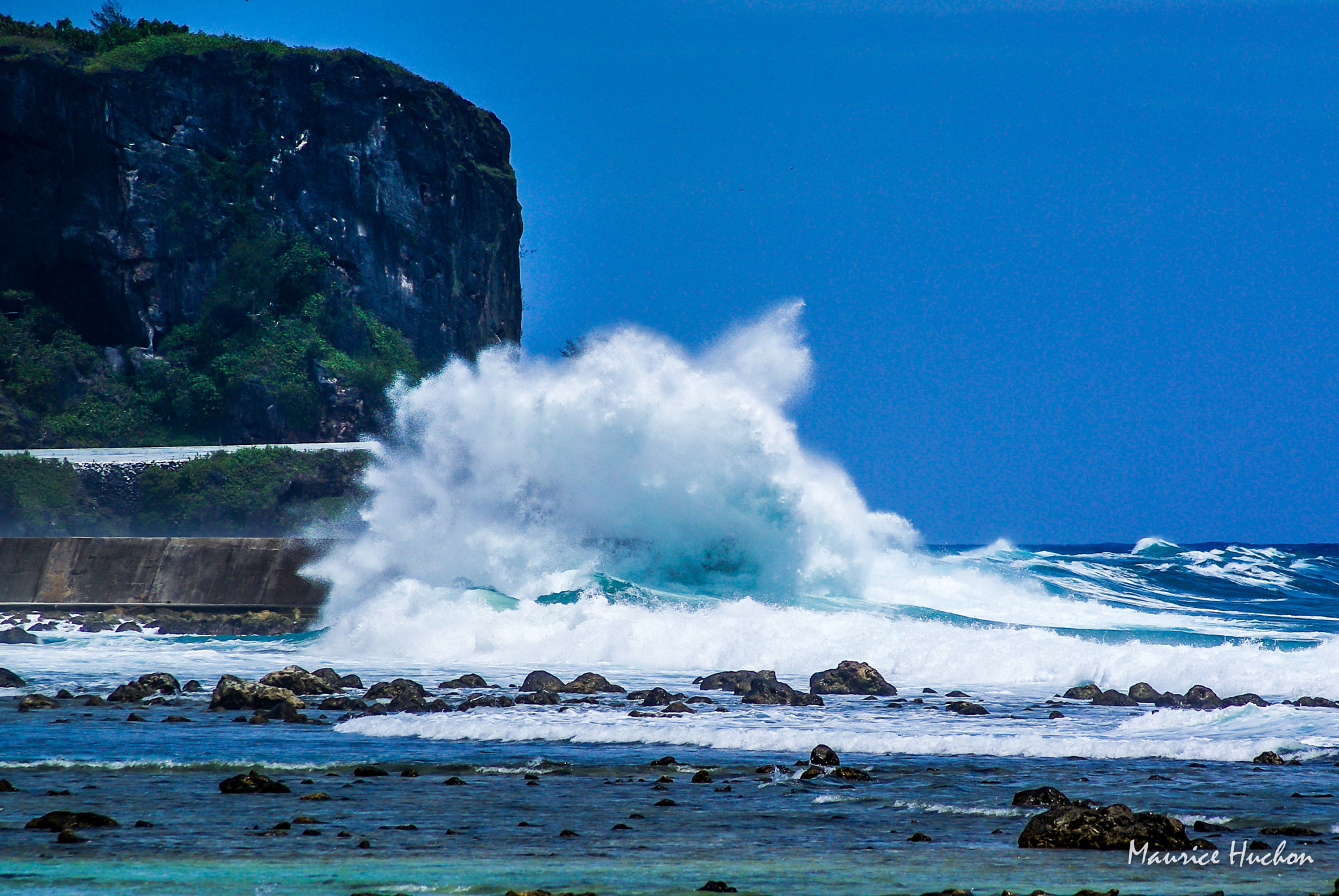 Tamron AF 70-300mm F4-5.6 Di LD Macro sample photo. Baie de moerai (rurutu) photography