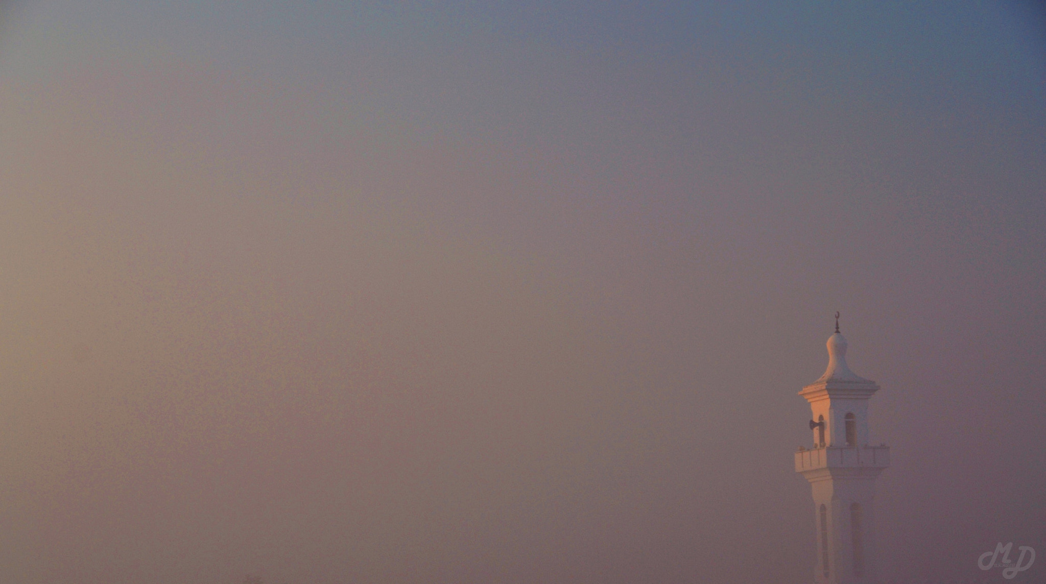 Sigma 18-200mm F3.5-6.3 DC OS HSM sample photo. Flying minaret photography
