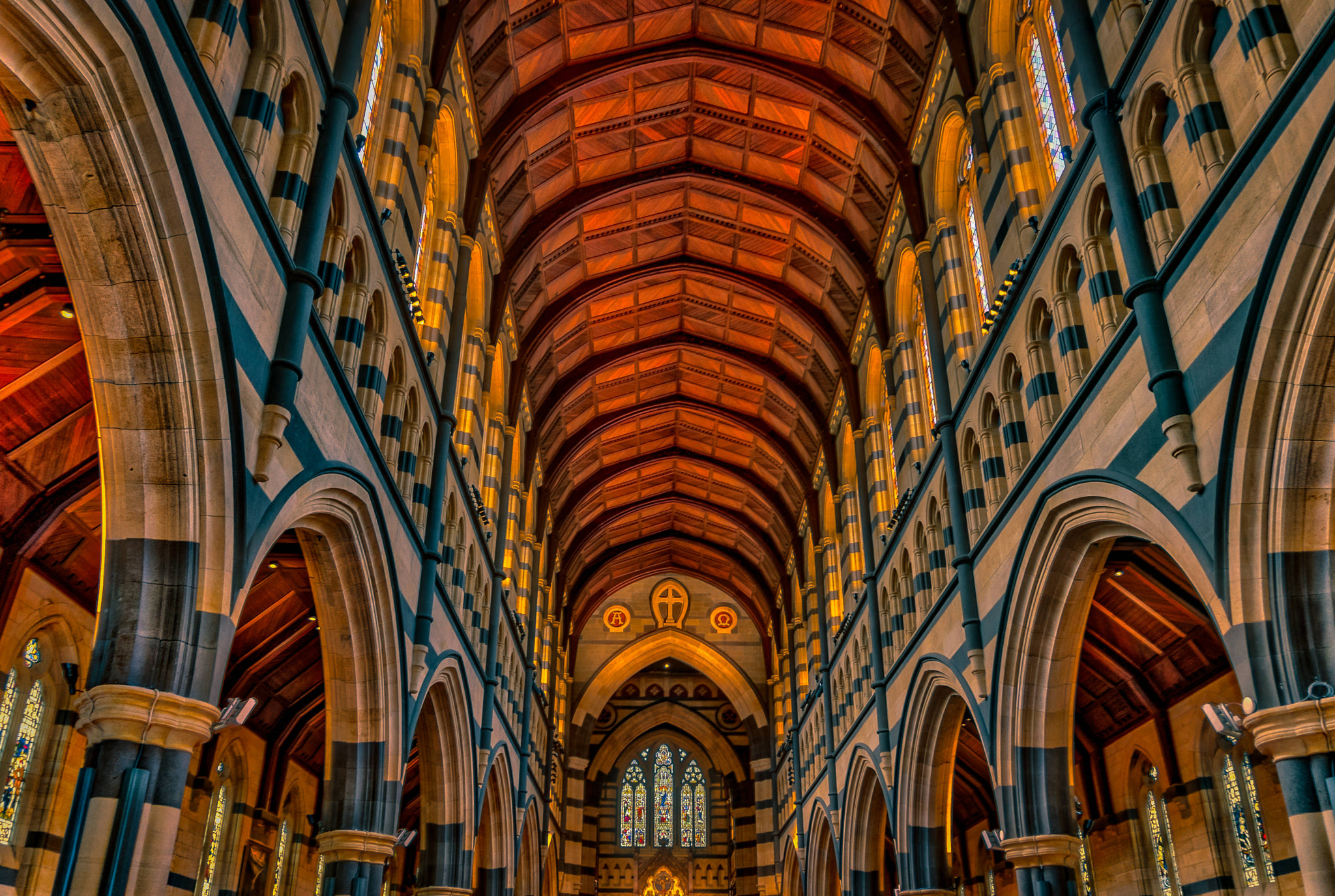 Sony E 16-50mm F3.5-5.6 PZ OSS sample photo. St paul's cathedral photography