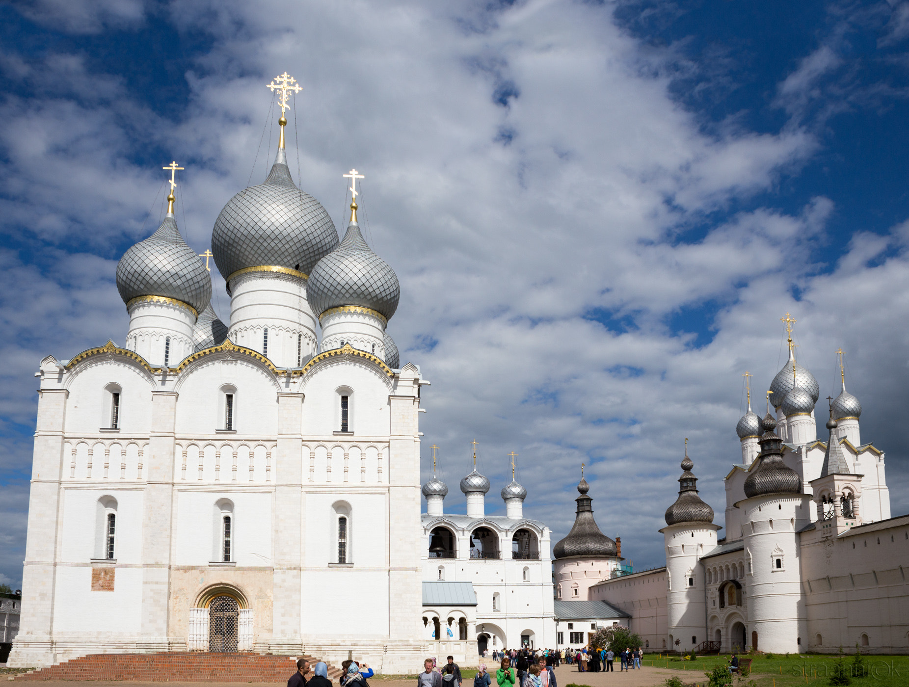 Canon EF 28-80mm f/3.5-5.6 USM IV sample photo. Pilgrimage photography