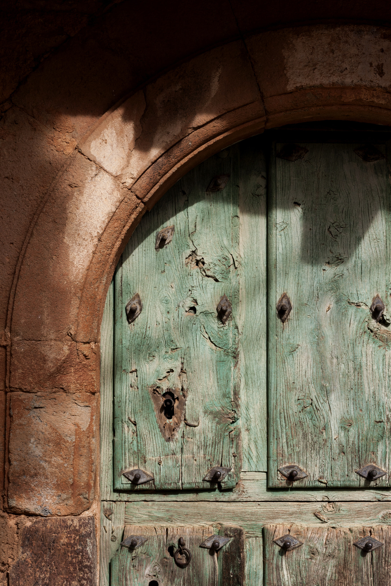 Canon EOS 400D (EOS Digital Rebel XTi / EOS Kiss Digital X) sample photo. Old door - handmade photography