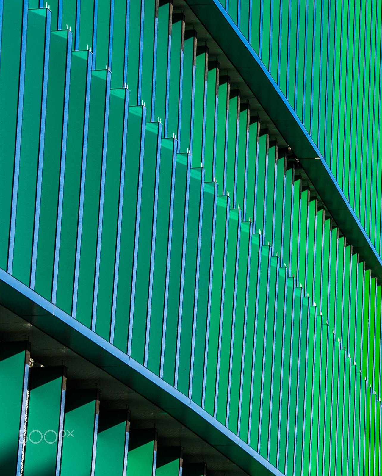 Canon EOS 750D (EOS Rebel T6i / EOS Kiss X8i) sample photo. Architecture frankfurt photography